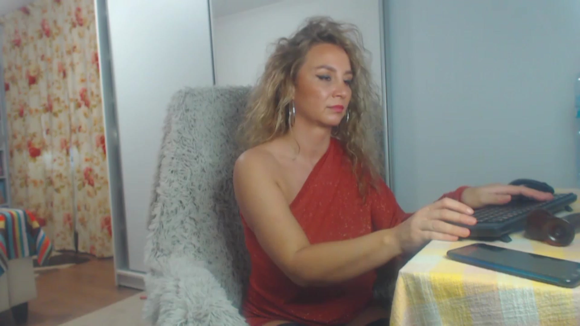 Gallery image thumbnail from Merlyn4u's myfreecams stream on, 02/19/2023, 15:26 image 14 of 20