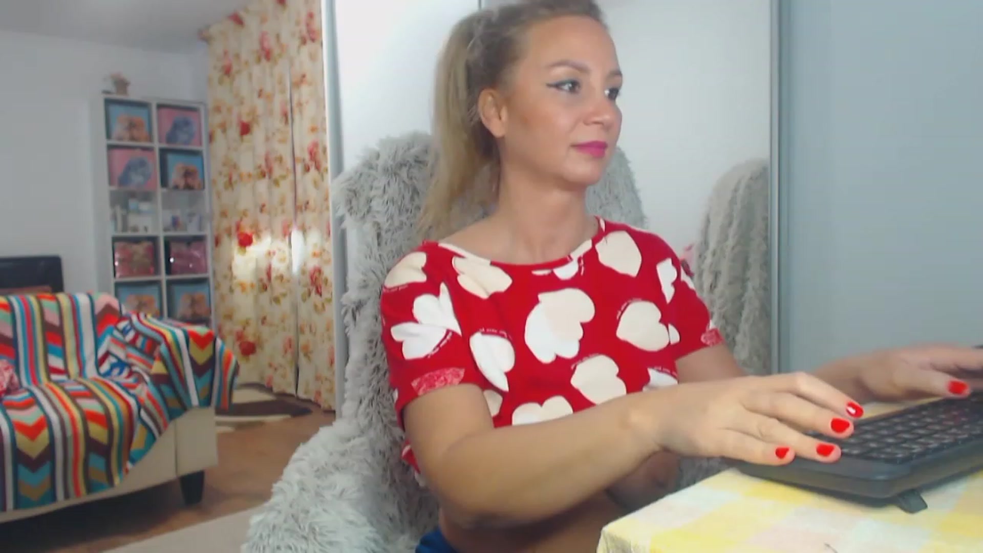 Gallery image thumbnail from Merlyn4u's myfreecams stream on, 02/25/2023, 13:52 image 13 of 20