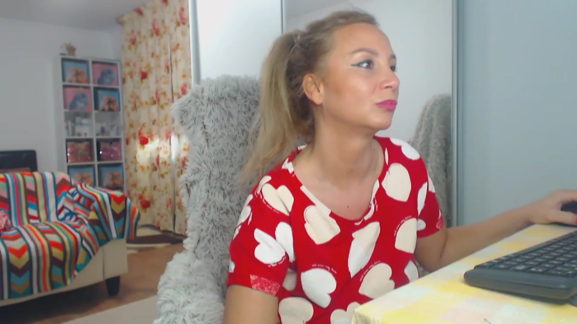 Gallery image thumbnail from Merlyn4u's myfreecams stream on, 02/25/2023, 13:52 image 16 of 20