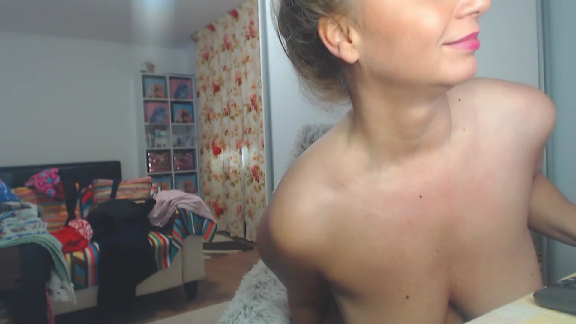 Gallery image thumbnail from Merlyn4u's myfreecams stream on, 03/01/2023, 13:44 image 14 of 20