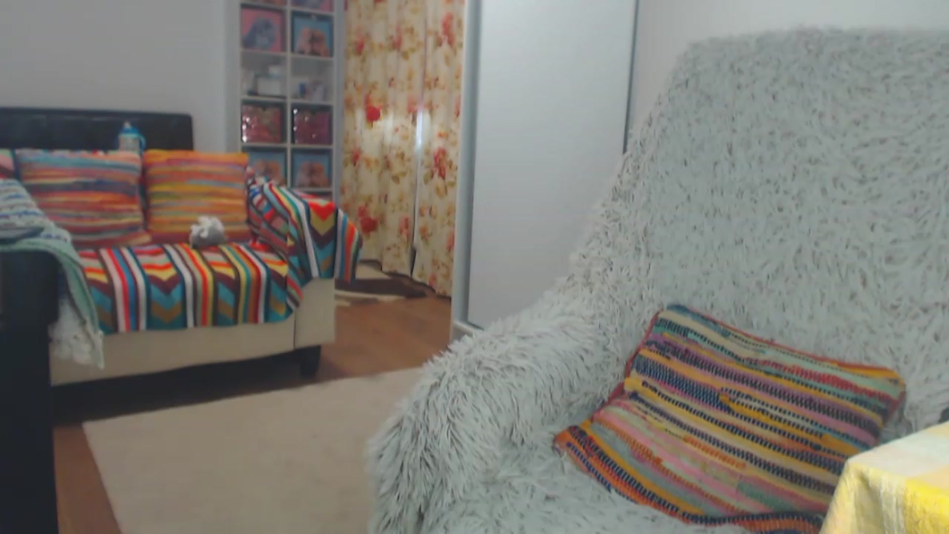 Gallery image thumbnail from Merlyn4u's myfreecams stream on, 04/01/2023, 12:17 image 17 of 20