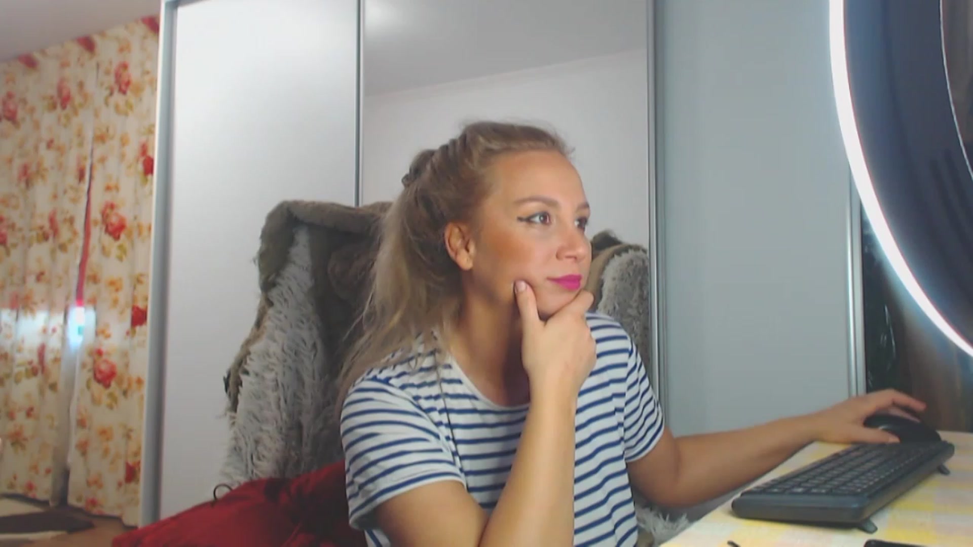 Gallery image thumbnail from Merlyn4u's myfreecams stream on, 04/23/2023, 11:47 image 4 of 20