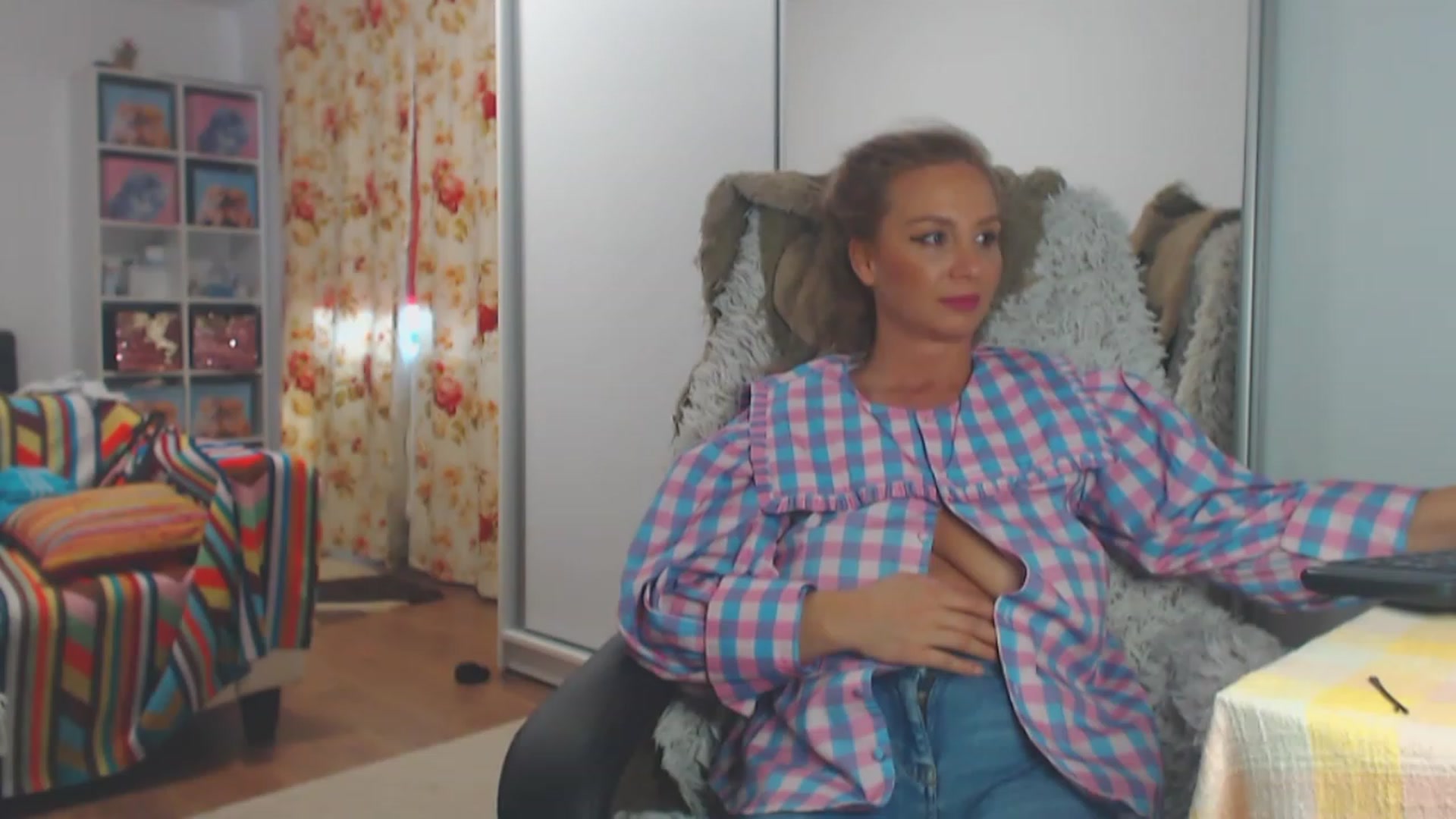 Gallery image thumbnail from Merlyn4u's myfreecams stream on, 04/23/2023, 11:47 image 15 of 20