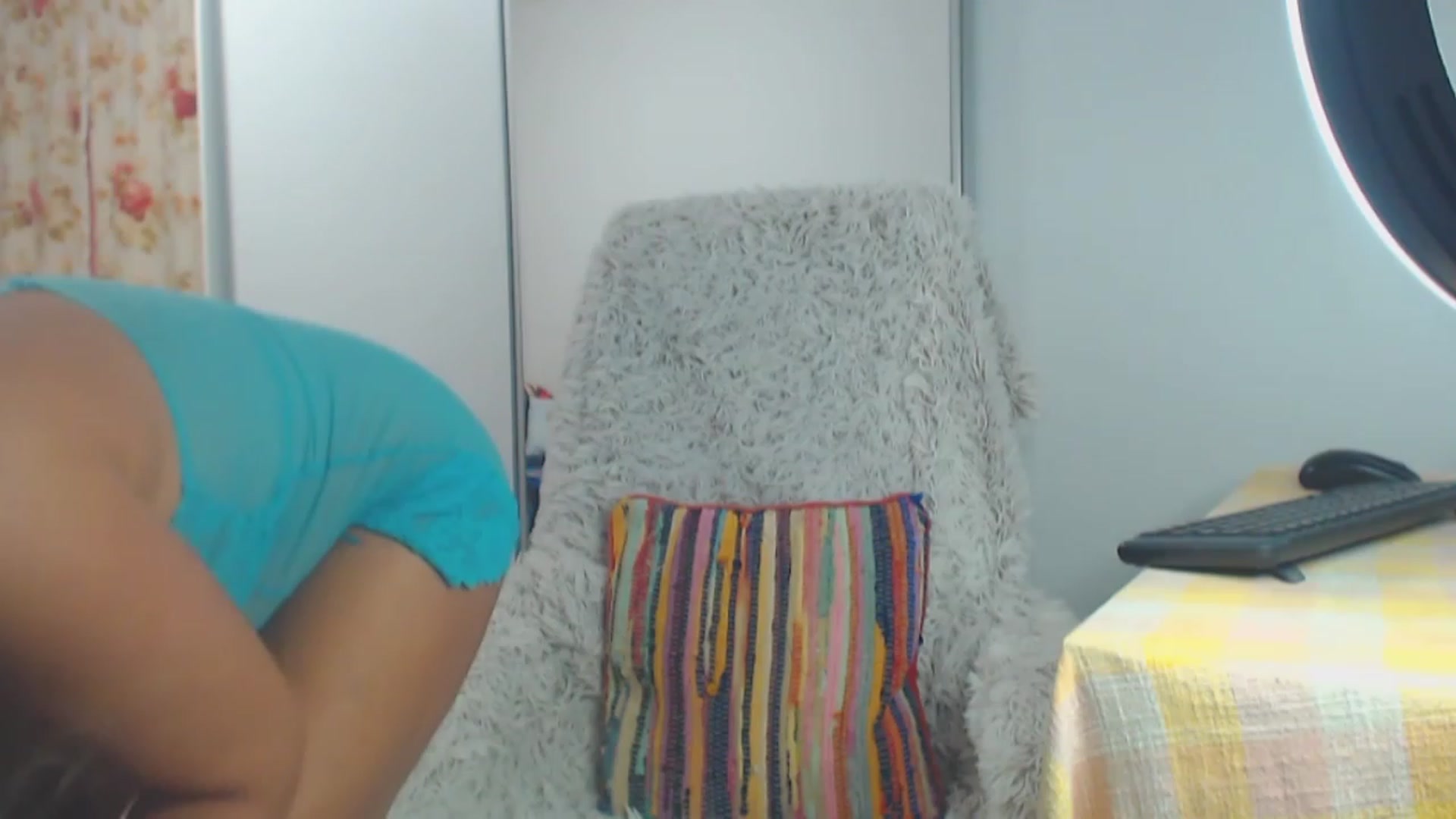 Gallery image thumbnail from Merlyn4u's myfreecams stream on, 04/27/2023, 12:15 image 10 of 20