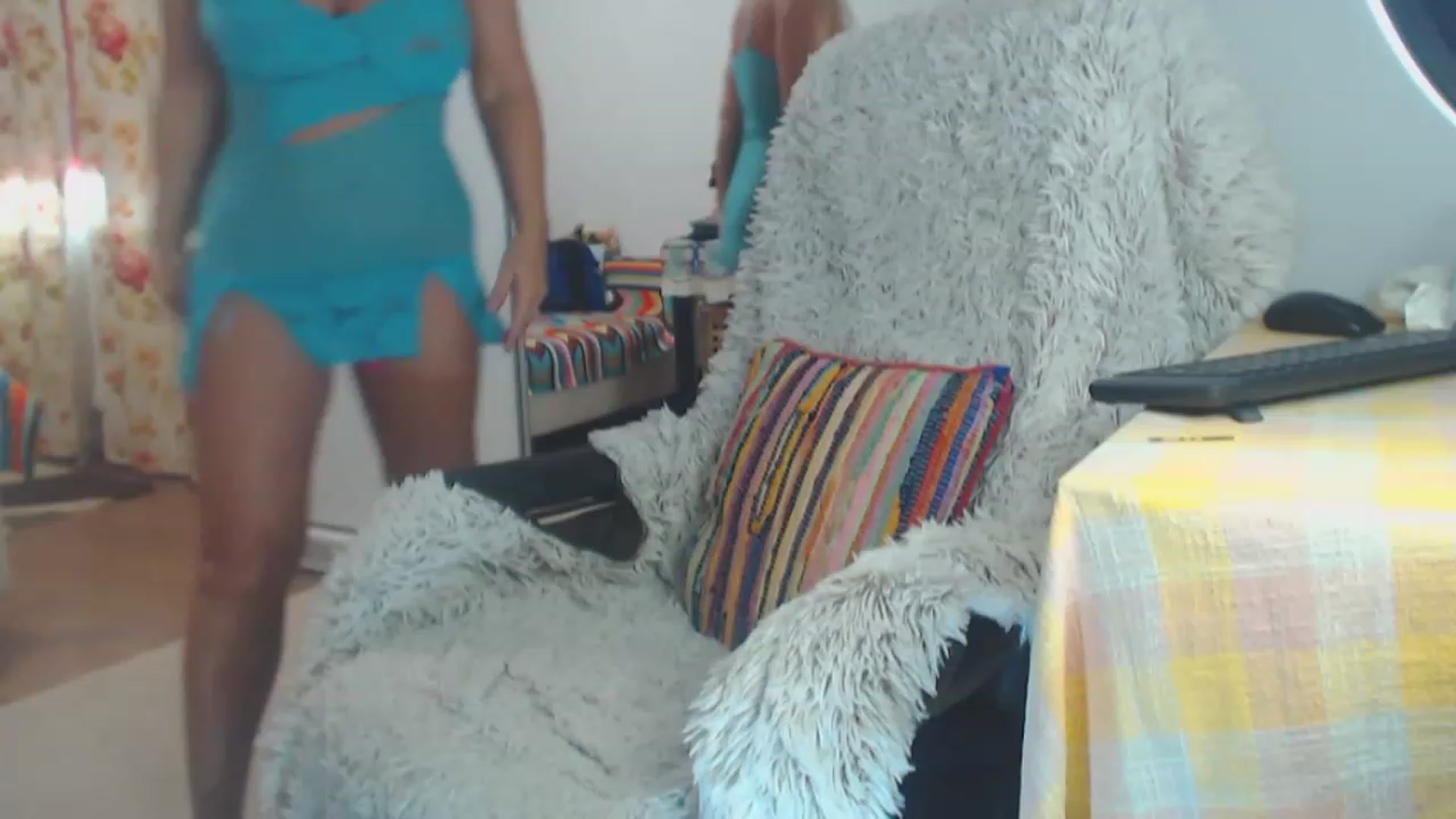 Gallery image thumbnail from Merlyn4u's myfreecams stream on, 04/27/2023, 12:31 image 15 of 20