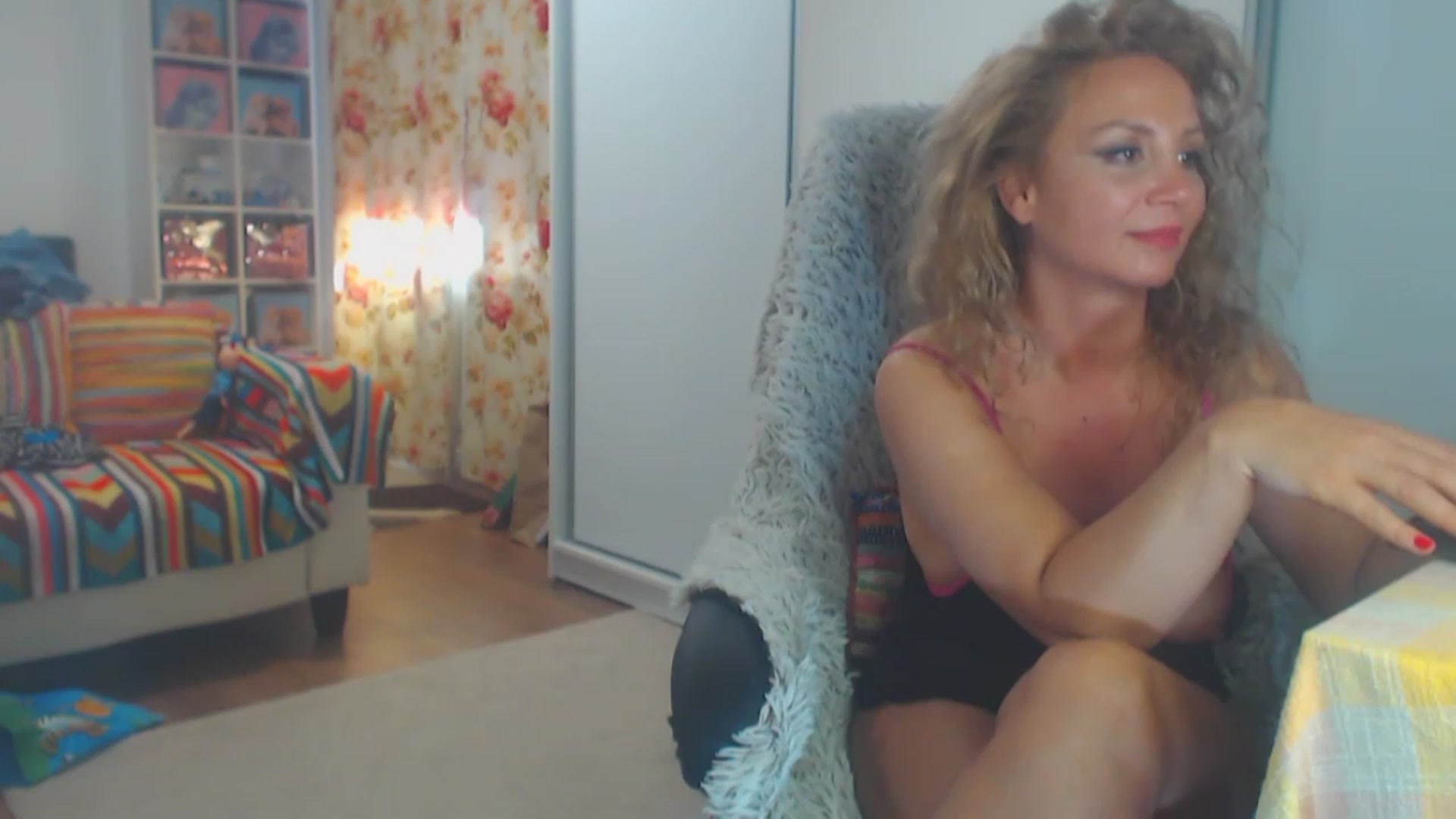 Gallery image thumbnail from Merlyn4u's myfreecams stream on, 04/30/2023, 12:44 image 20 of 20