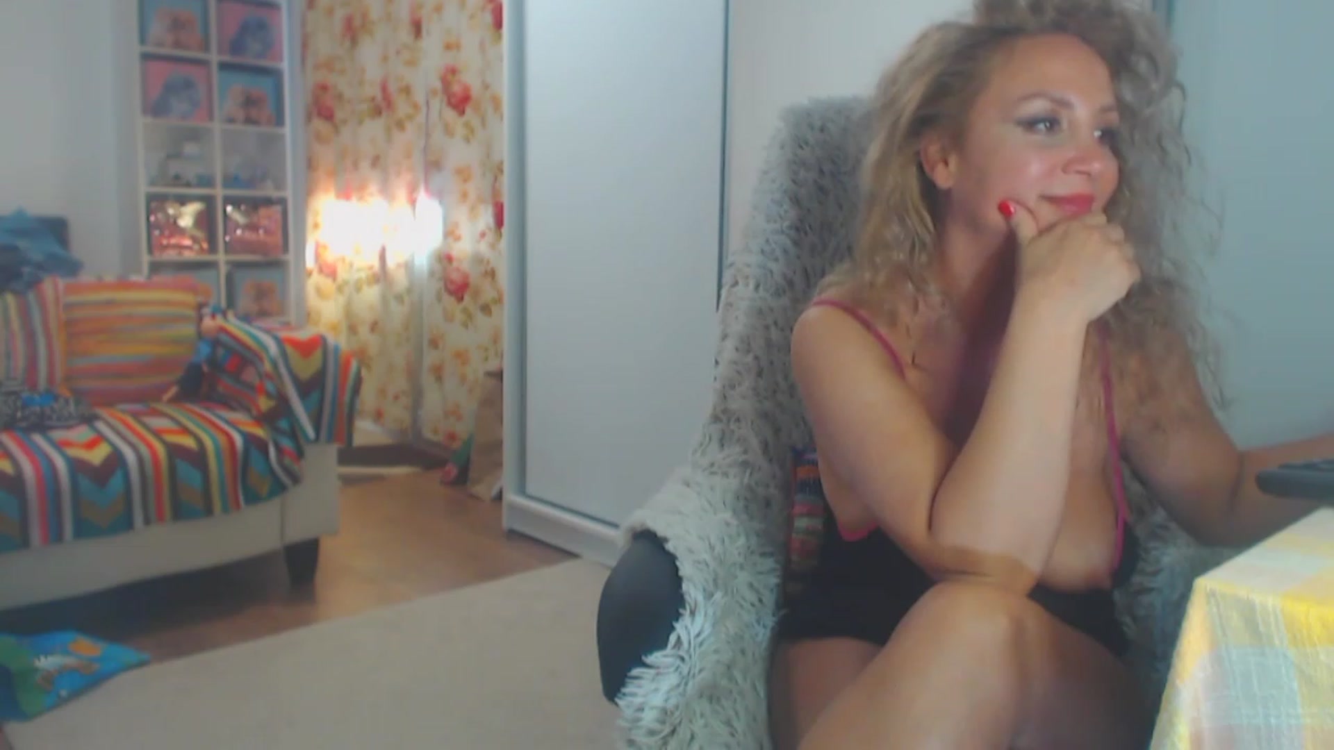 Gallery image thumbnail from Merlyn4u's myfreecams stream on, 04/30/2023, 12:44 image 15 of 20
