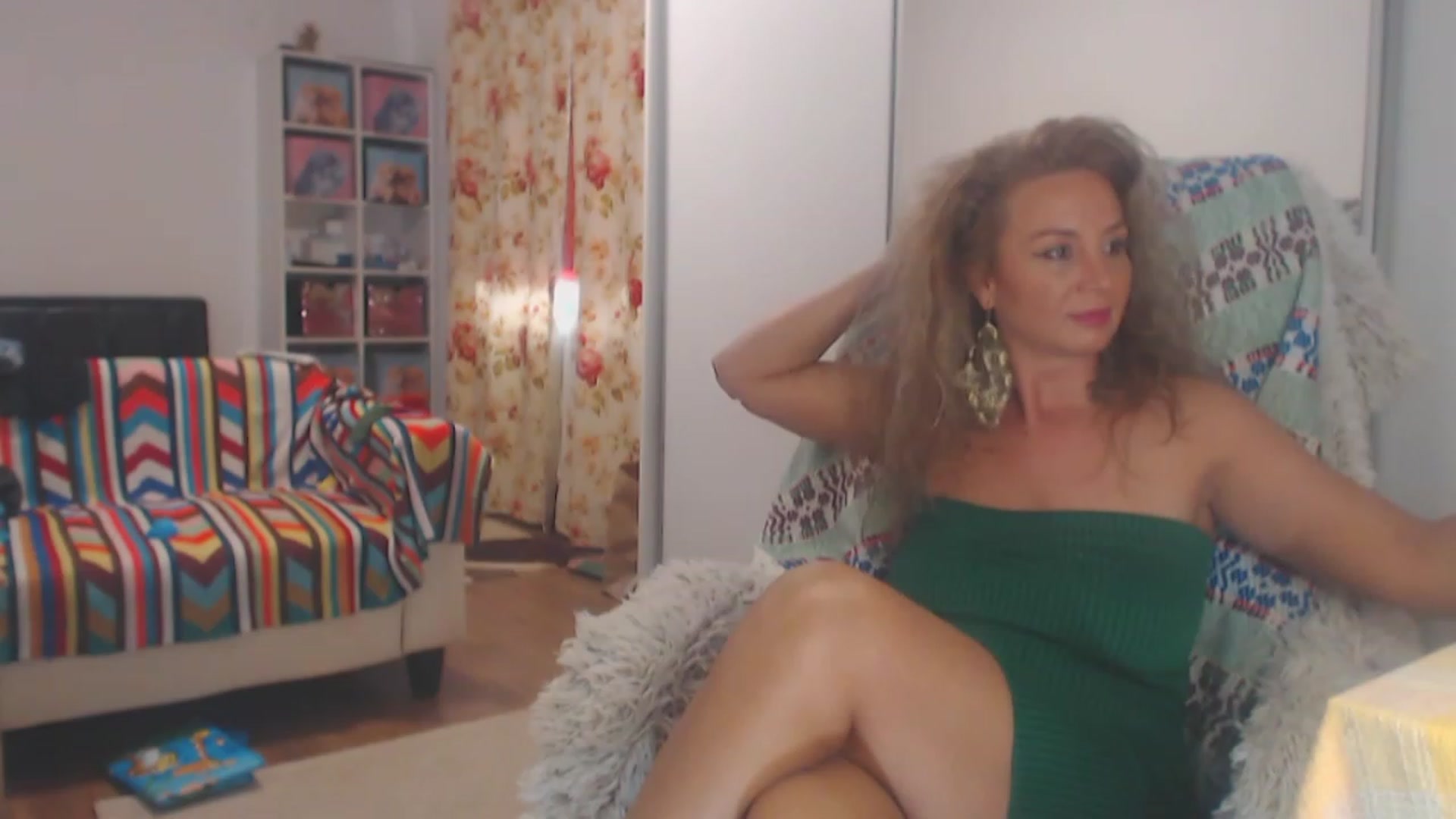 Gallery image thumbnail from Merlyn4u's myfreecams stream on, 05/03/2023, 12:17 image 5 of 20