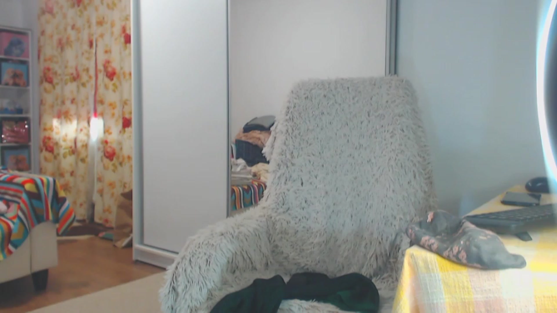 Gallery image thumbnail from Merlyn4u's myfreecams stream on, 05/09/2023, 11:27 image 2 of 20