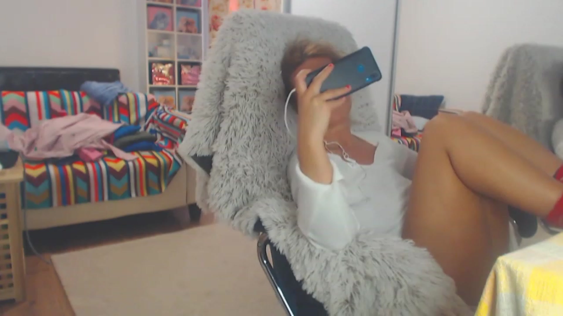Gallery image thumbnail from Merlyn4u's myfreecams stream on, 05/13/2023, 14:13 image 4 of 20