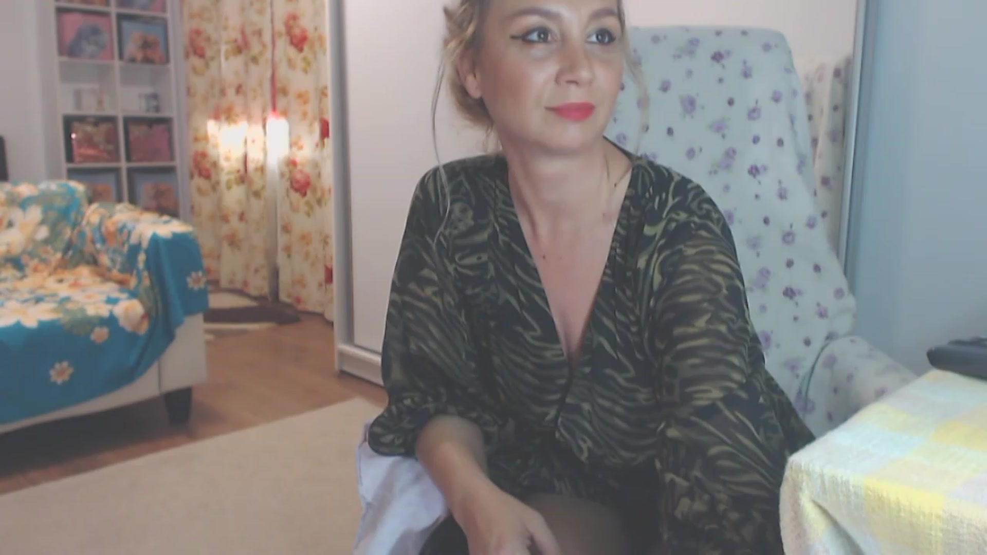 Gallery image thumbnail from Merlyn4u's myfreecams stream on, 05/18/2023, 12:15 image 7 of 20