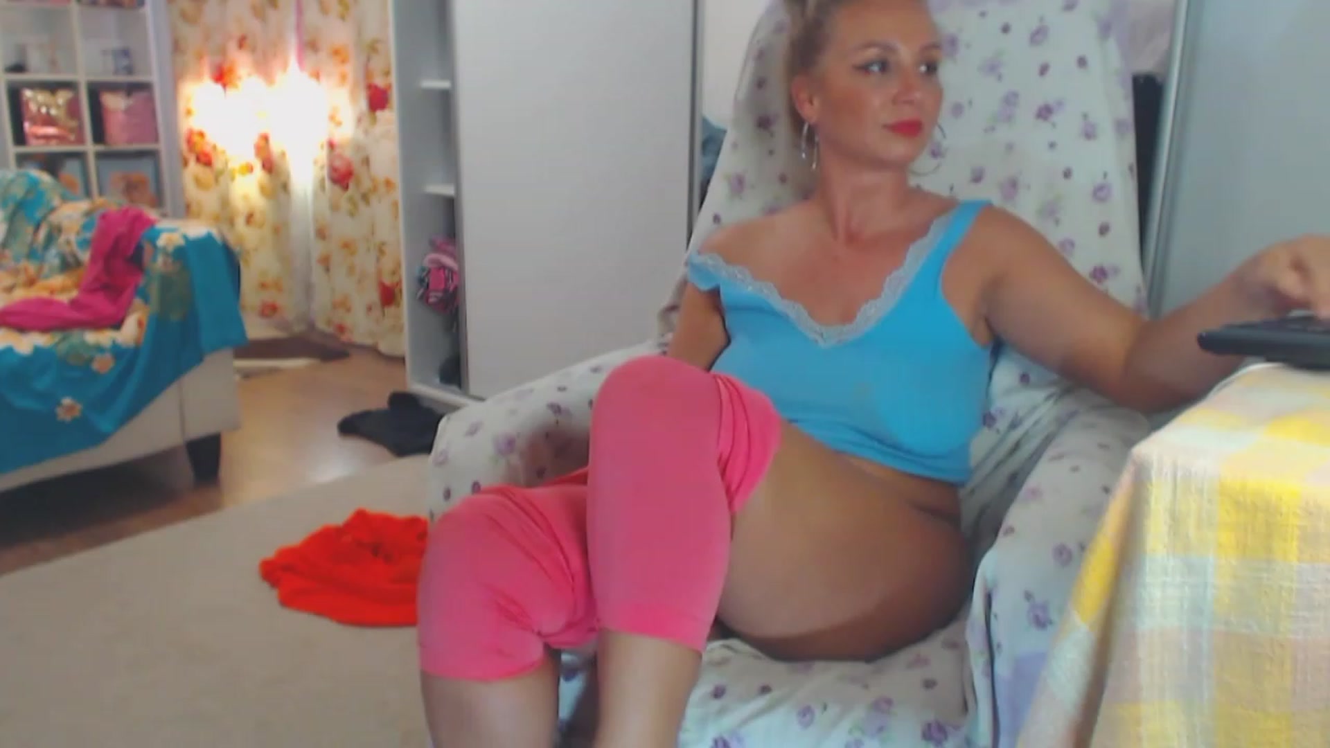 Gallery image thumbnail from Merlyn4u's myfreecams stream on, 05/23/2023, 13:59 image 7 of 20
