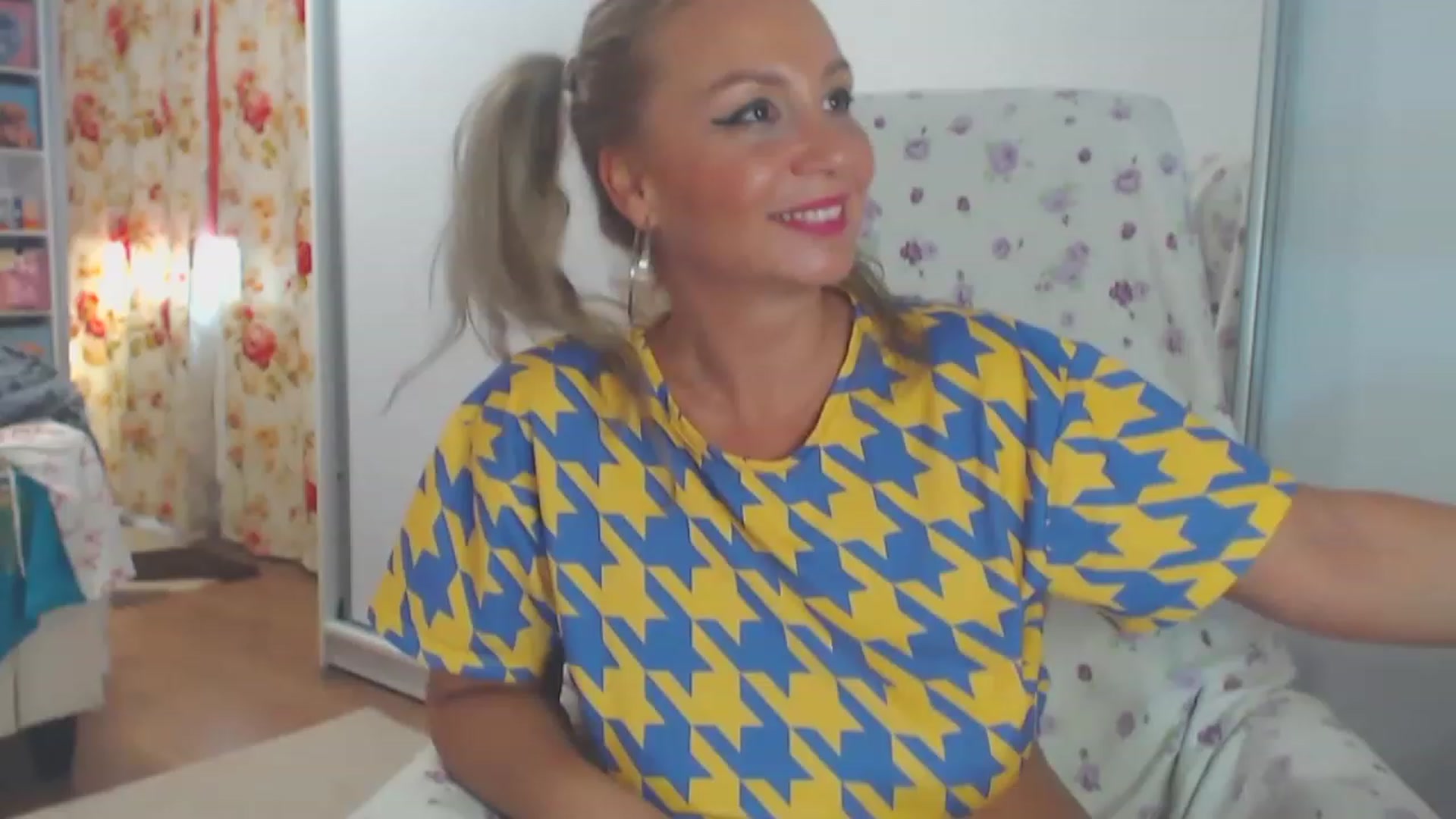 Gallery image thumbnail from Merlyn4u's myfreecams stream on, 05/28/2023, 12:02 image 11 of 20