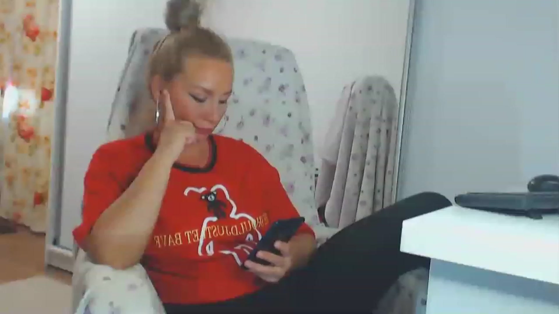 Gallery image thumbnail from Merlyn4u's myfreecams stream on, 06/13/2023, 13:25 image 4 of 20