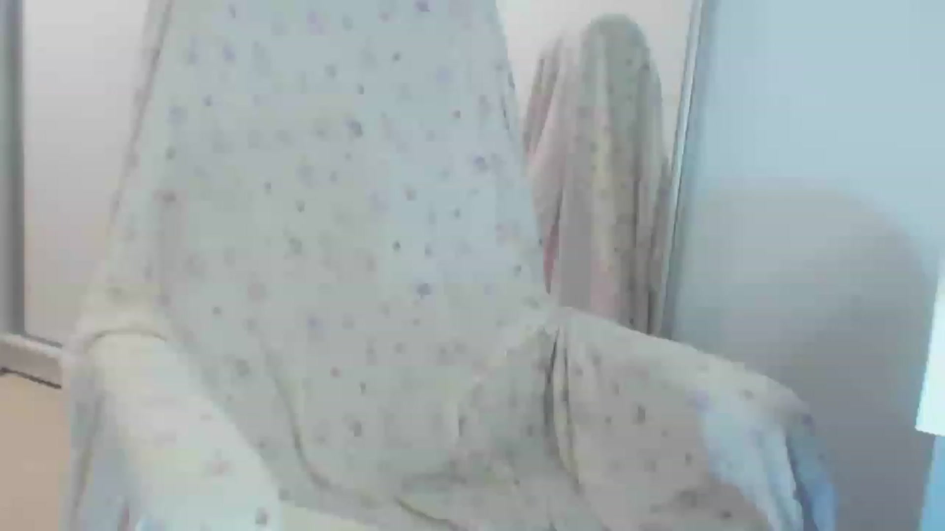 Gallery image thumbnail from Merlyn4u's myfreecams stream on, 06/19/2023, 14:31 image 13 of 20