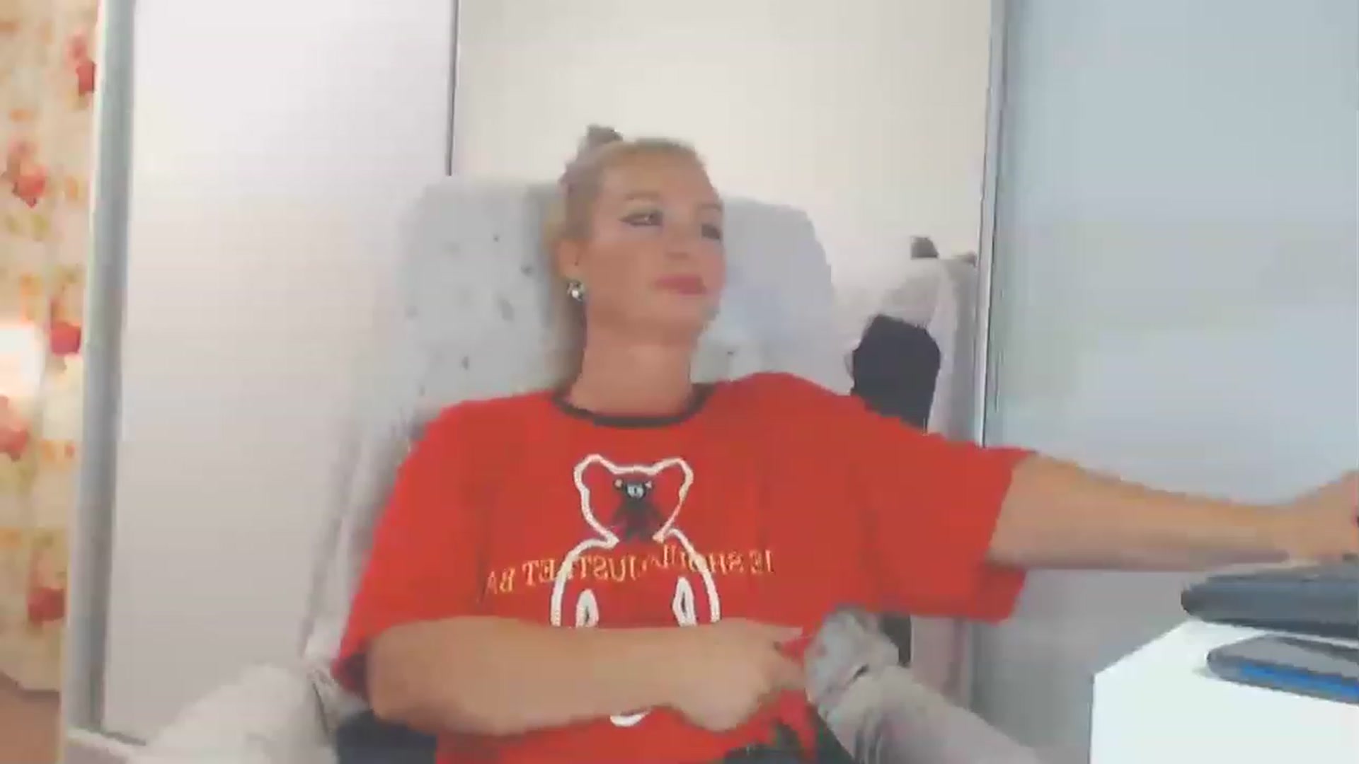 Gallery image thumbnail from Merlyn4u's myfreecams stream on, 06/20/2023, 12:41 image 7 of 20