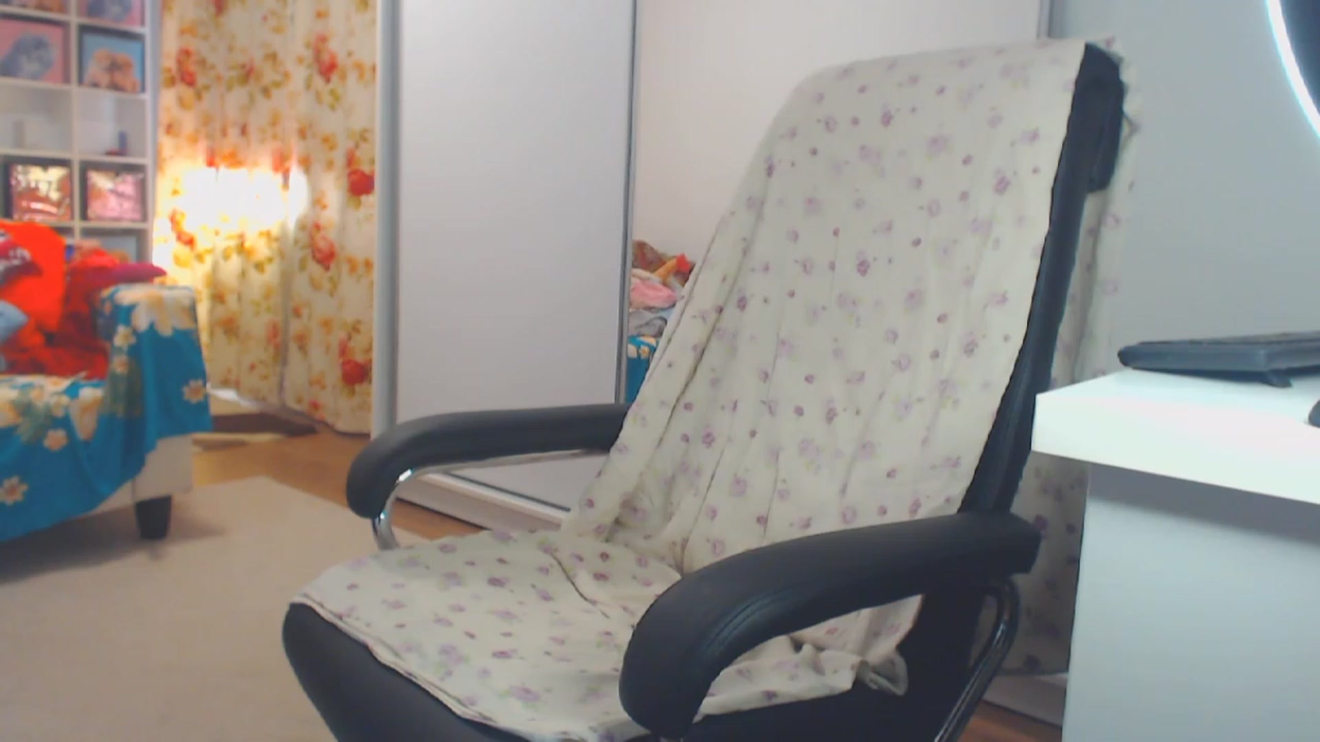Gallery image thumbnail from Merlyn4u's myfreecams stream on, 07/28/2023, 13:25 image 2 of 20