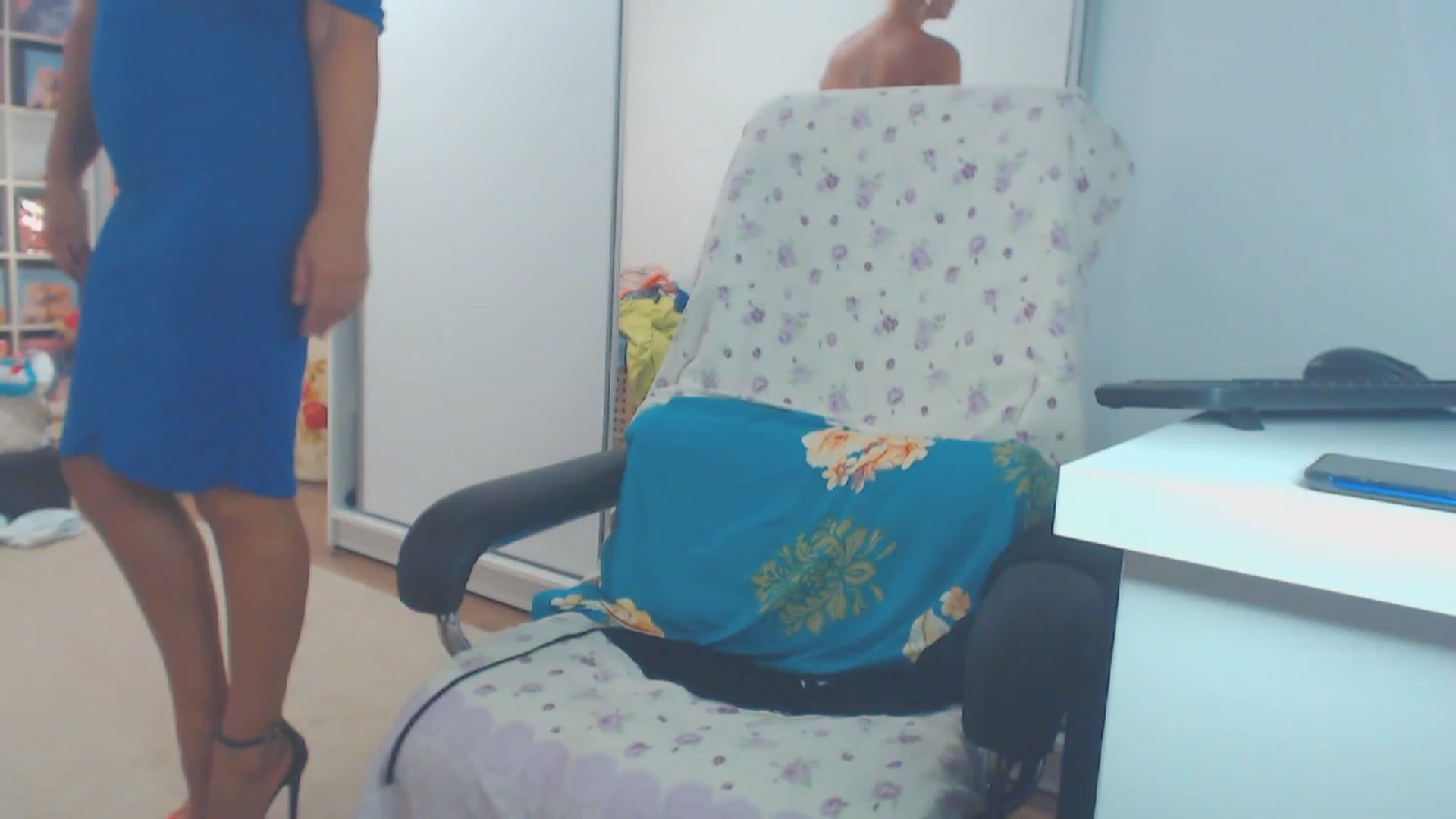 Gallery image thumbnail from Merlyn4u's myfreecams stream on, 08/07/2023, 13:58 image 13 of 20