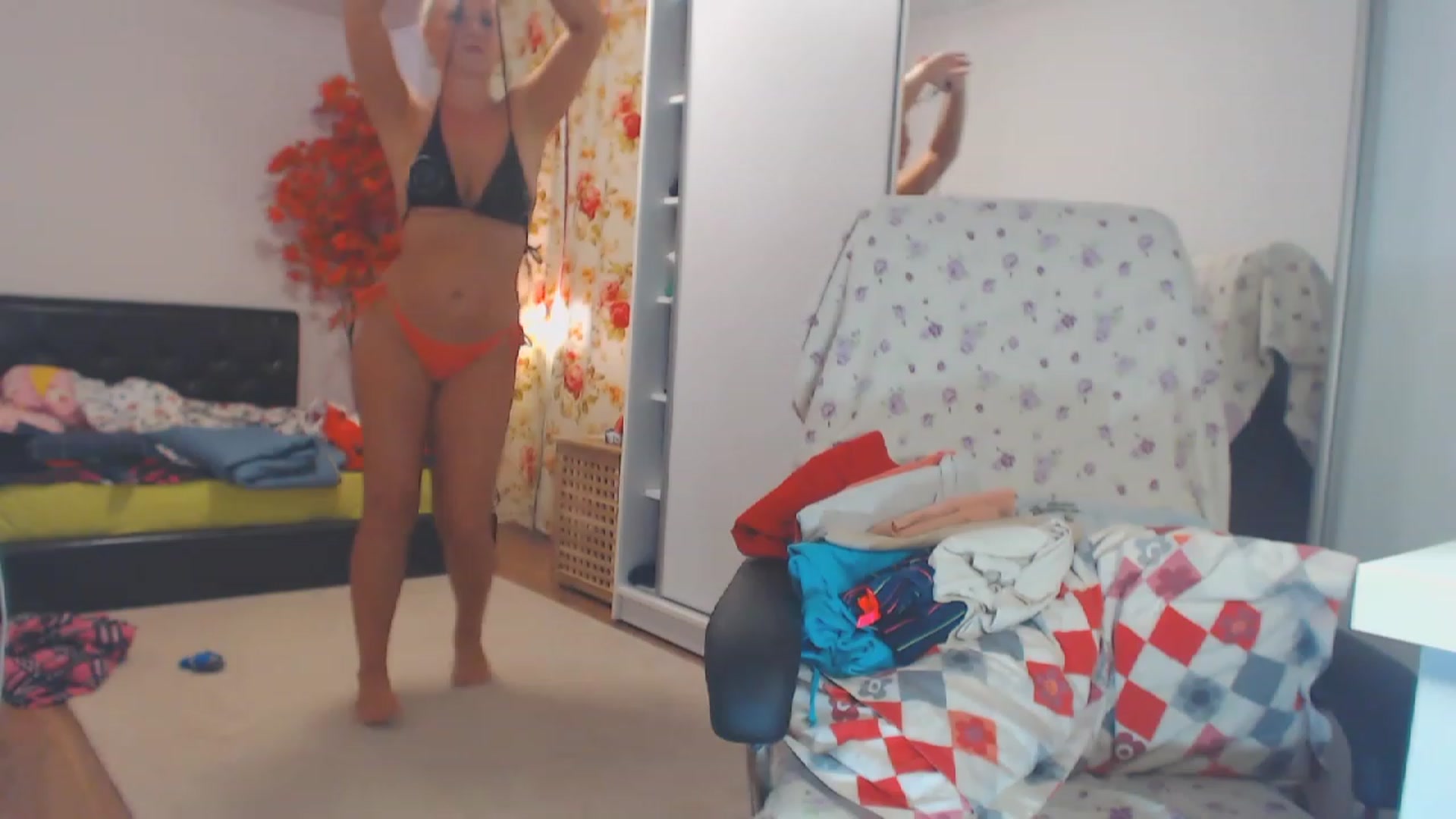 Gallery image thumbnail from Merlyn4u's myfreecams stream on, 08/19/2023, 14:24 image 4 of 20