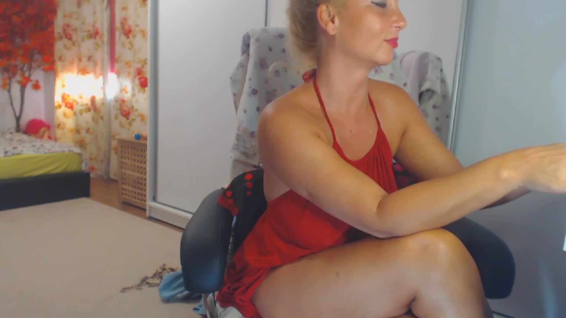 Gallery image thumbnail from Merlyn4u's myfreecams stream on, 08/26/2023, 13:14 image 16 of 20