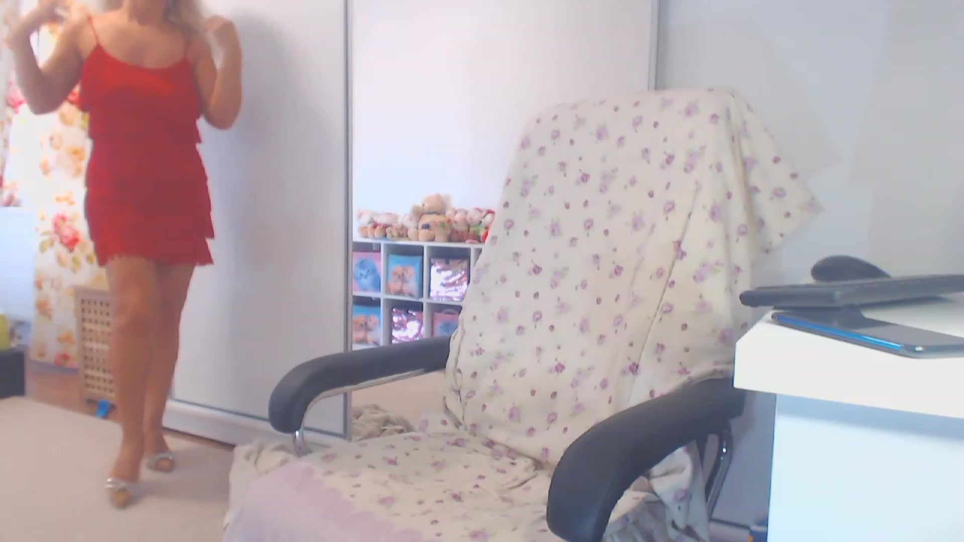 Gallery image thumbnail from Merlyn4u's myfreecams stream on, 09/03/2023, 14:12 image 7 of 20