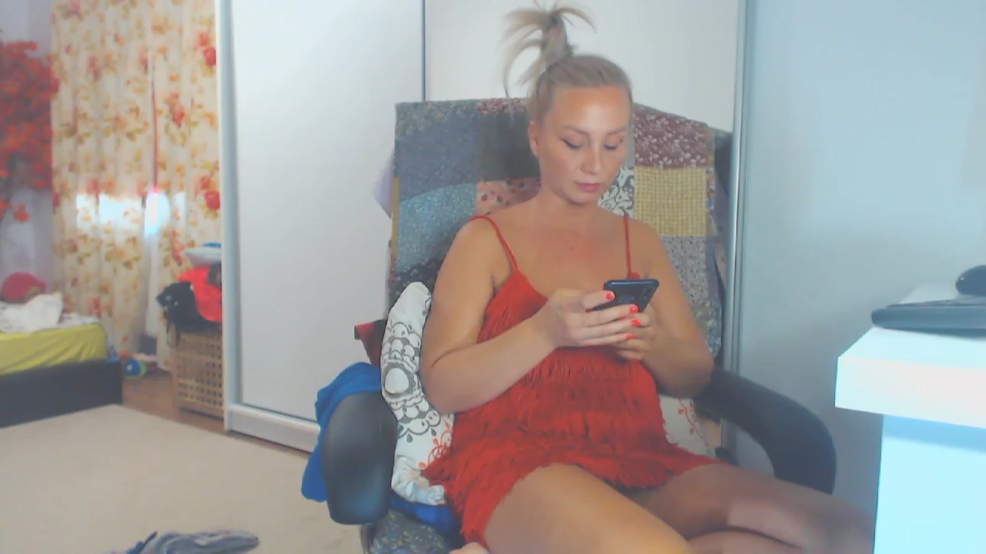 Gallery image thumbnail from Merlyn4u's myfreecams stream on, 09/06/2023, 13:29 image 8 of 20