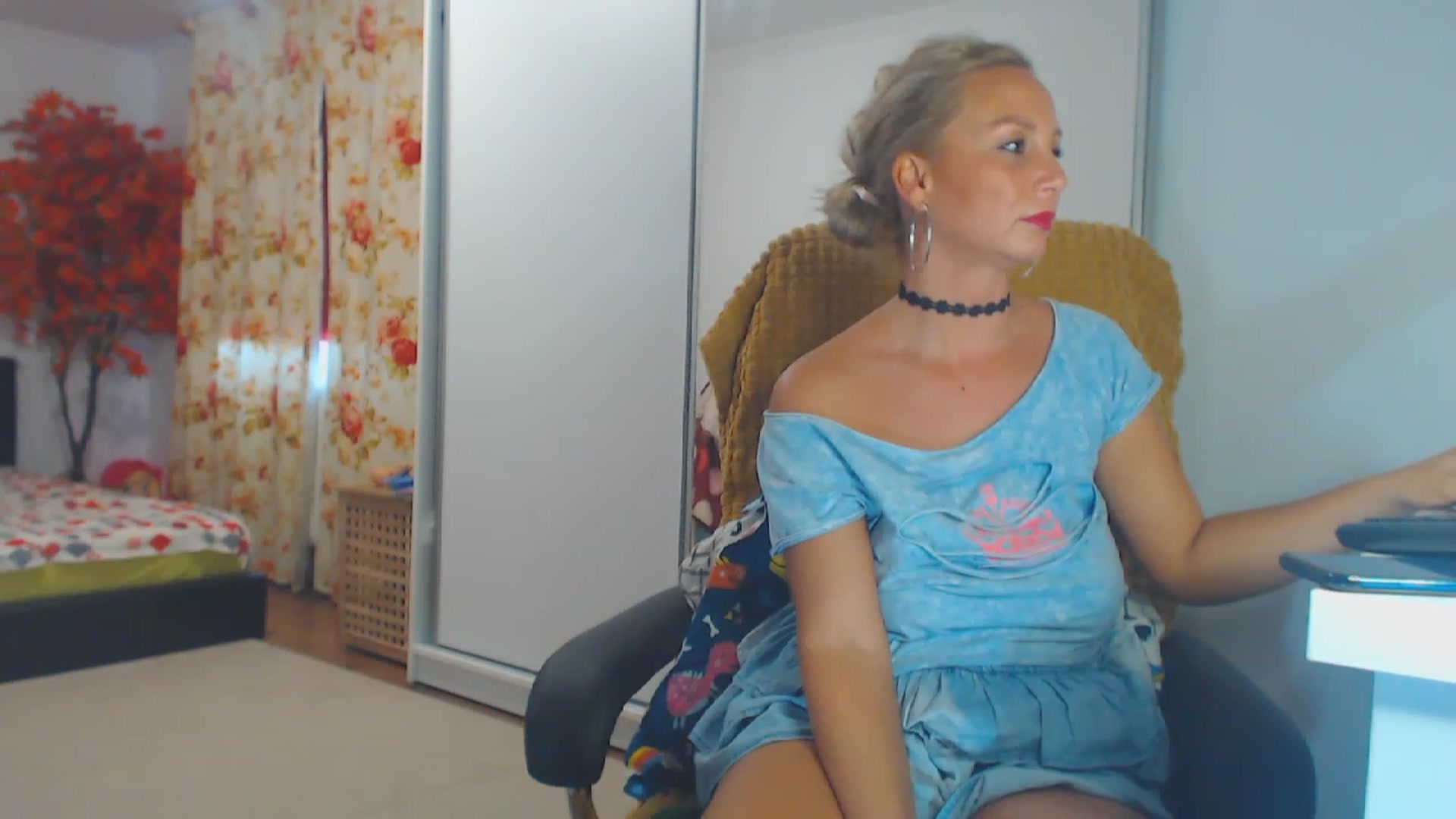 Gallery image thumbnail from Merlyn4u's myfreecams stream on, 09/11/2023, 13:34 image 9 of 20