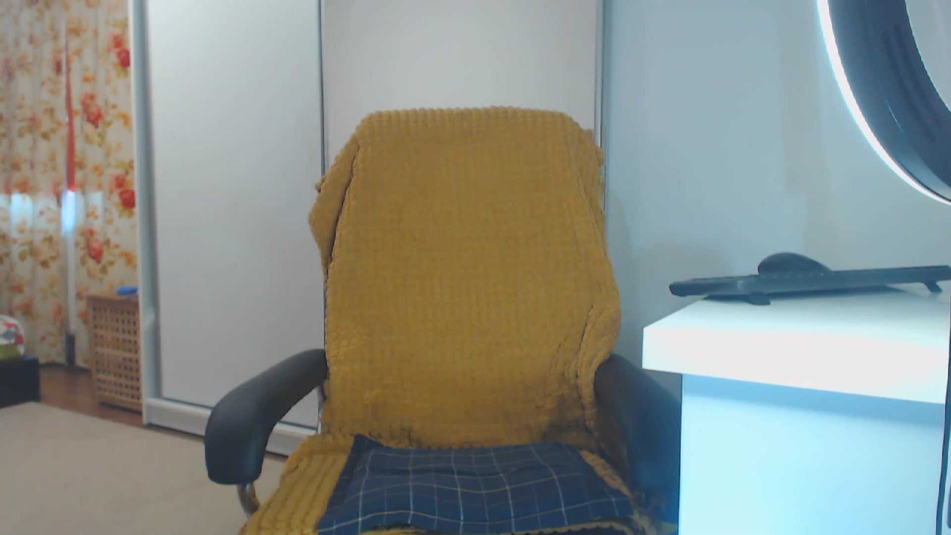 Gallery image thumbnail from Merlyn4u's myfreecams stream on, 09/12/2023, 11:38 image 11 of 20