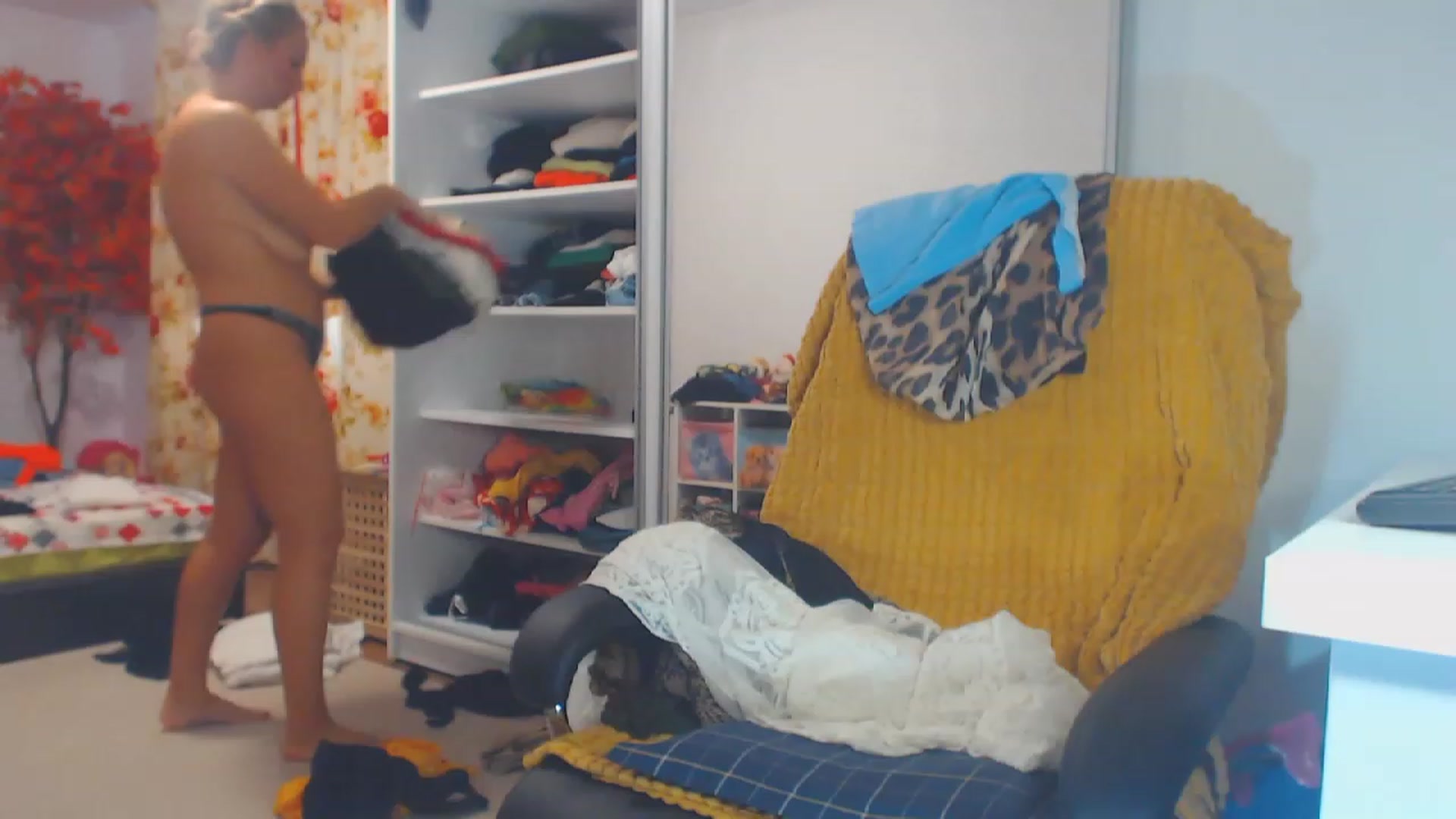 Gallery image thumbnail from Merlyn4u's myfreecams stream on, 09/13/2023, 14:04 image 6 of 20