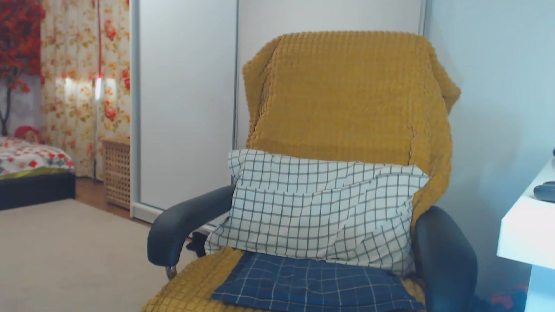 Gallery image thumbnail from Merlyn4u's myfreecams stream on, 09/15/2023, 14:25 image 18 of 20