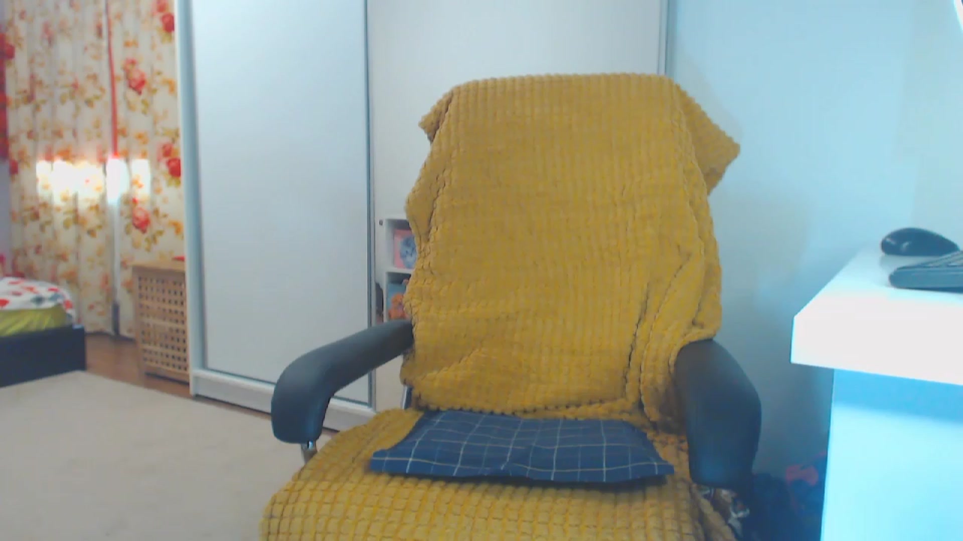 Gallery image thumbnail from Merlyn4u's myfreecams stream on, 09/16/2023, 12:15 image 5 of 20