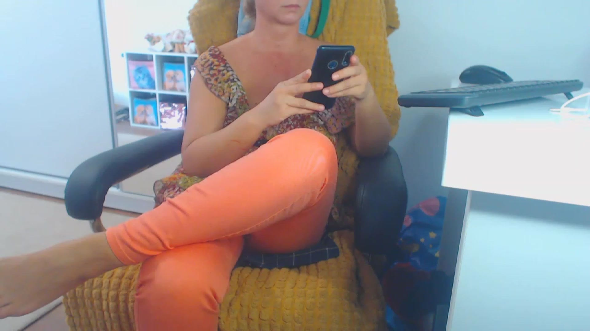 Gallery image thumbnail from Merlyn4u's myfreecams stream on, 09/19/2023, 11:54 image 16 of 20