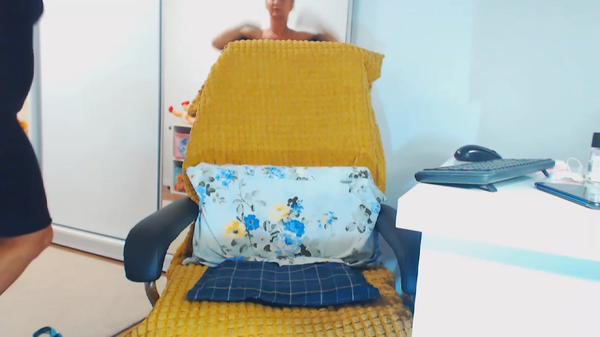 Gallery image thumbnail from Merlyn4u's myfreecams stream on, 09/24/2023, 13:40 image 7 of 20
