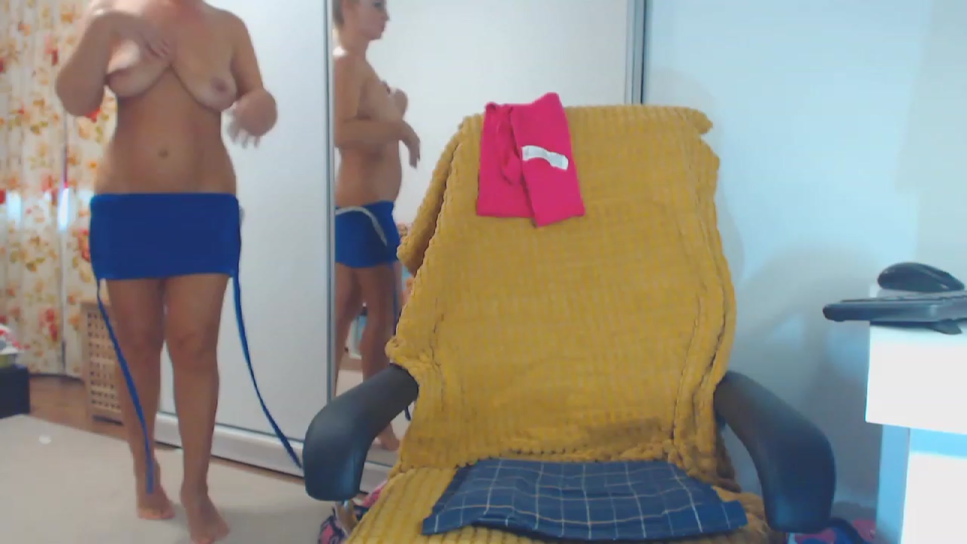 Gallery image thumbnail from Merlyn4u's myfreecams stream on, 09/26/2023, 12:47 image 10 of 20