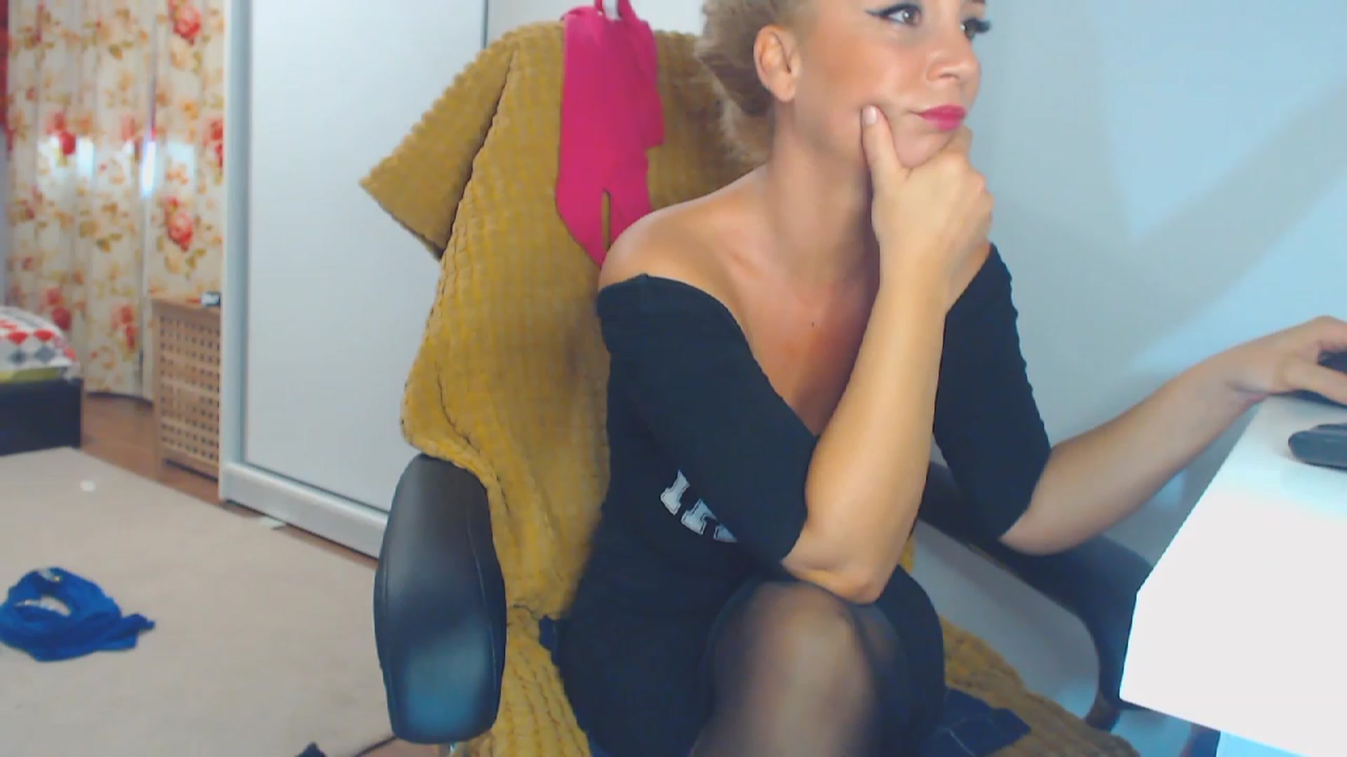 Gallery image thumbnail from Merlyn4u's myfreecams stream on, 09/26/2023, 13:46 image 19 of 20