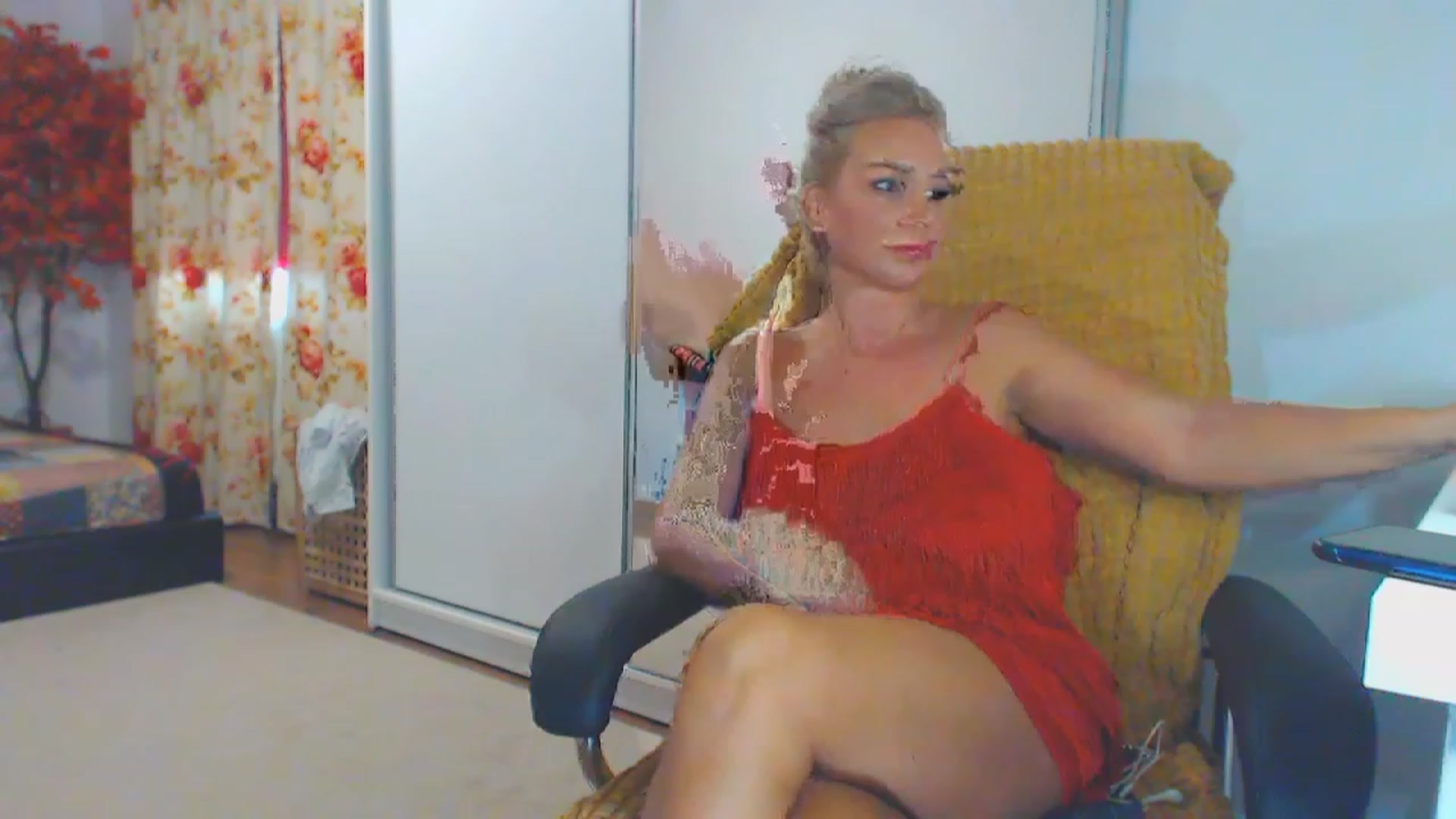 Gallery image thumbnail from Merlyn4u's myfreecams stream on, 09/27/2023, 12:42 image 7 of 20