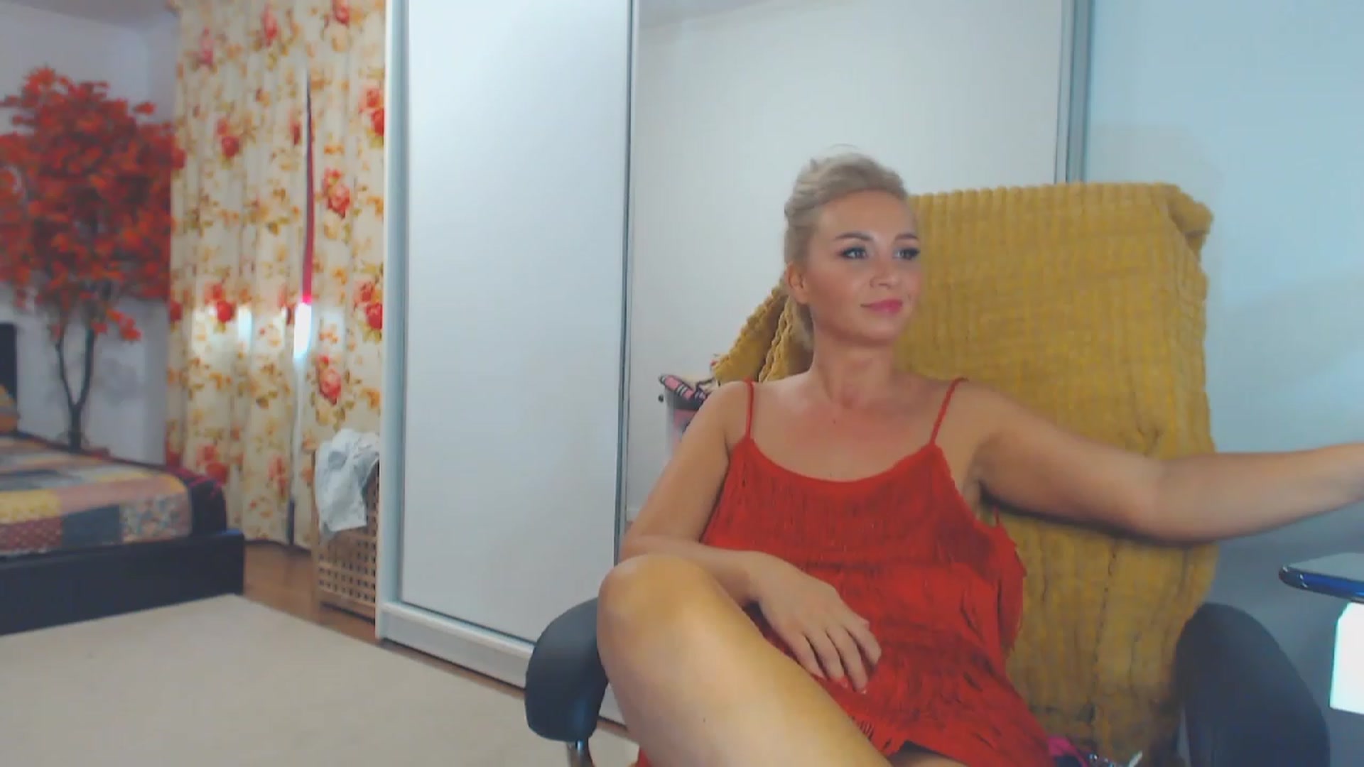 Gallery image thumbnail from Merlyn4u's myfreecams stream on, 09/27/2023, 12:42 image 5 of 20