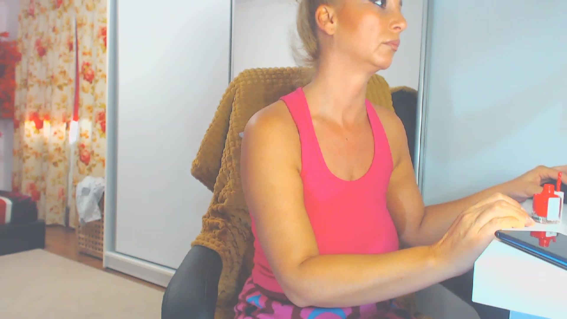 Gallery image thumbnail from Merlyn4u's myfreecams stream on, 09/29/2023, 14:59 image 16 of 20