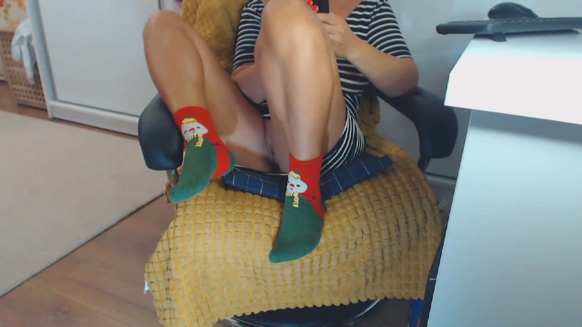 Gallery image thumbnail from Merlyn4u's myfreecams stream on, 10/02/2023, 12:24 image 14 of 20
