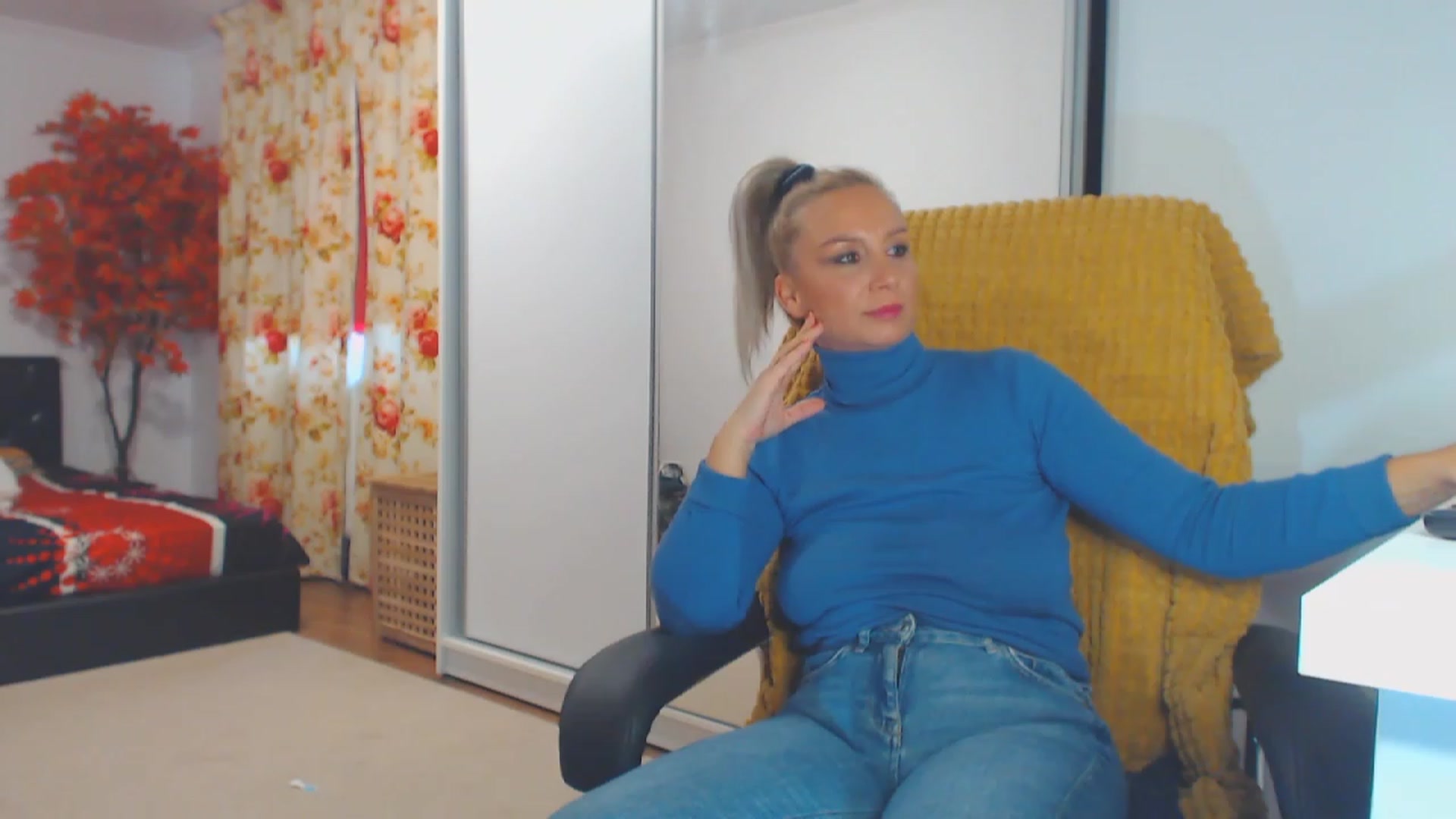 Gallery image thumbnail from Merlyn4u's myfreecams stream on, 10/07/2023, 13:33 image 9 of 20