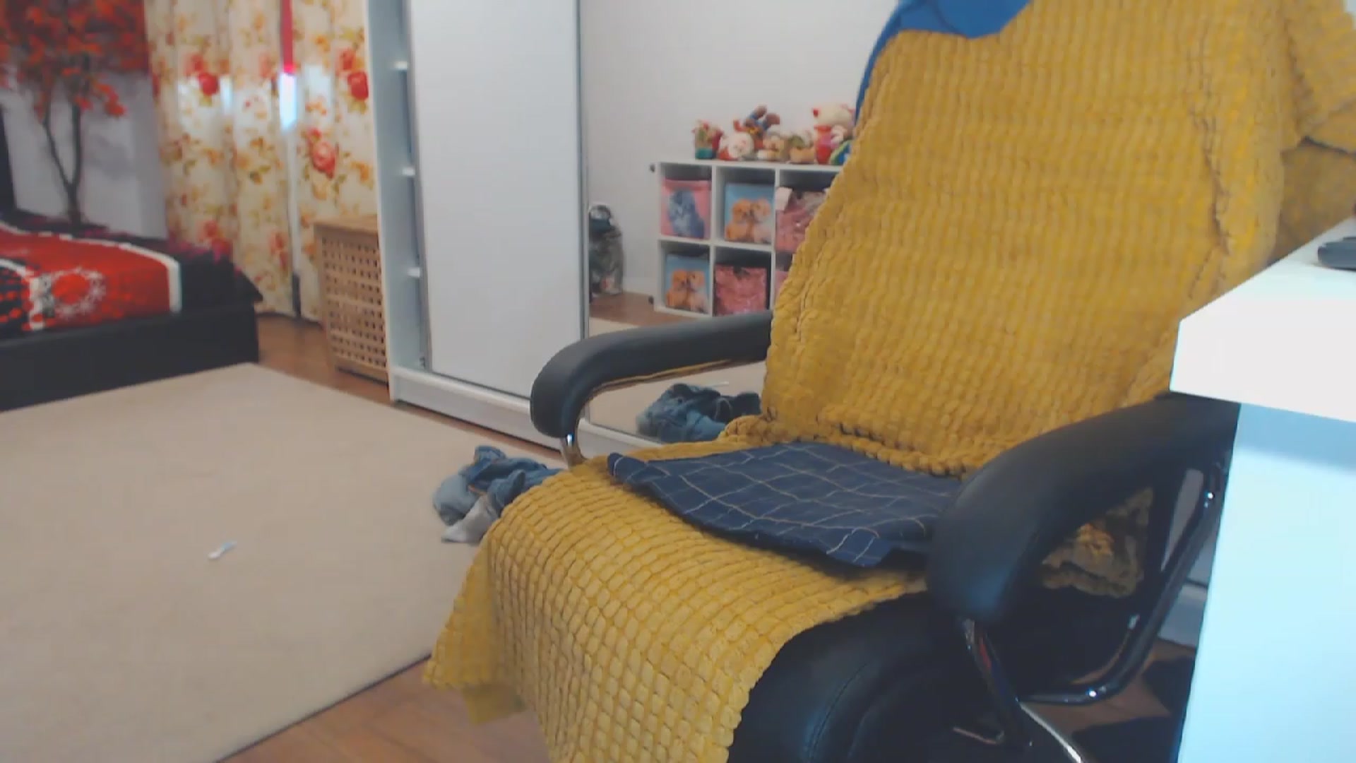 Gallery image thumbnail from Merlyn4u's myfreecams stream on, 10/07/2023, 13:33 image 13 of 20