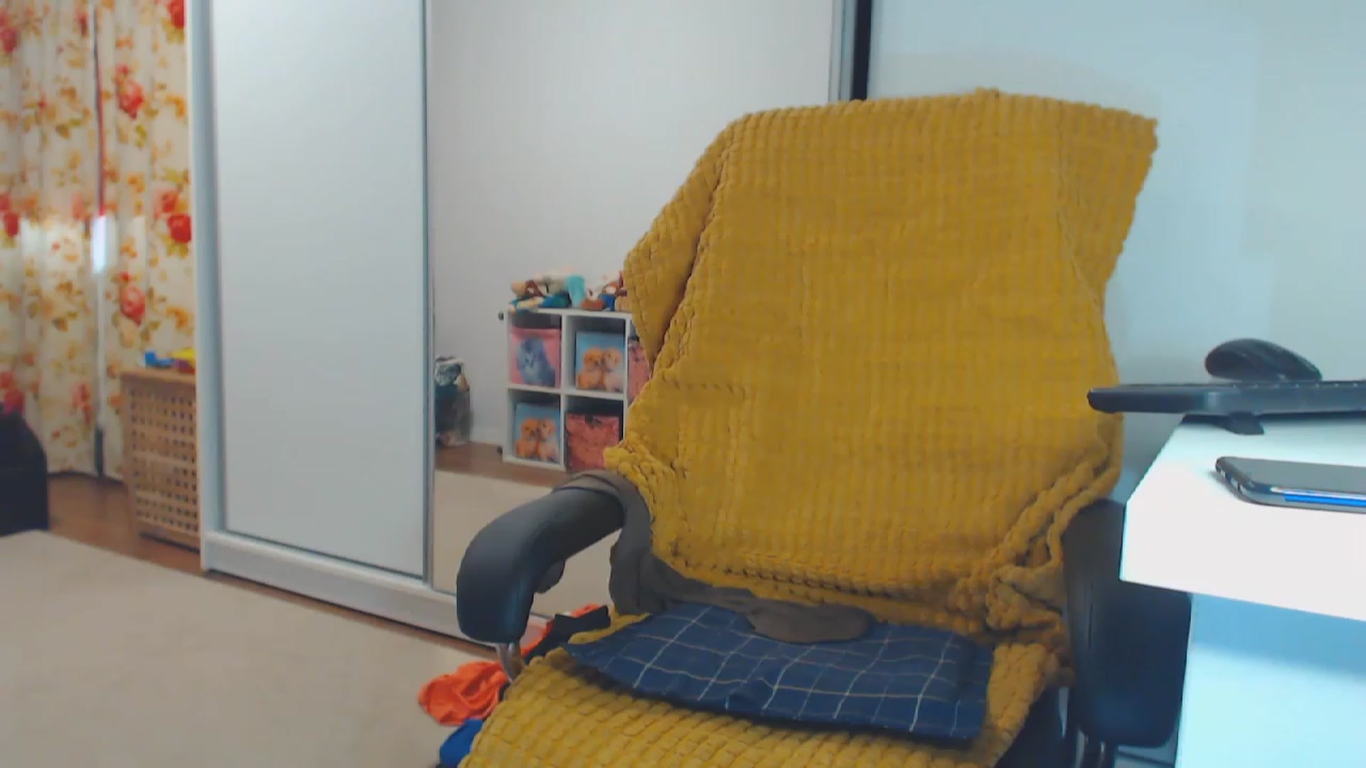 Gallery image thumbnail from Merlyn4u's myfreecams stream on, 10/08/2023, 14:08 image 17 of 20