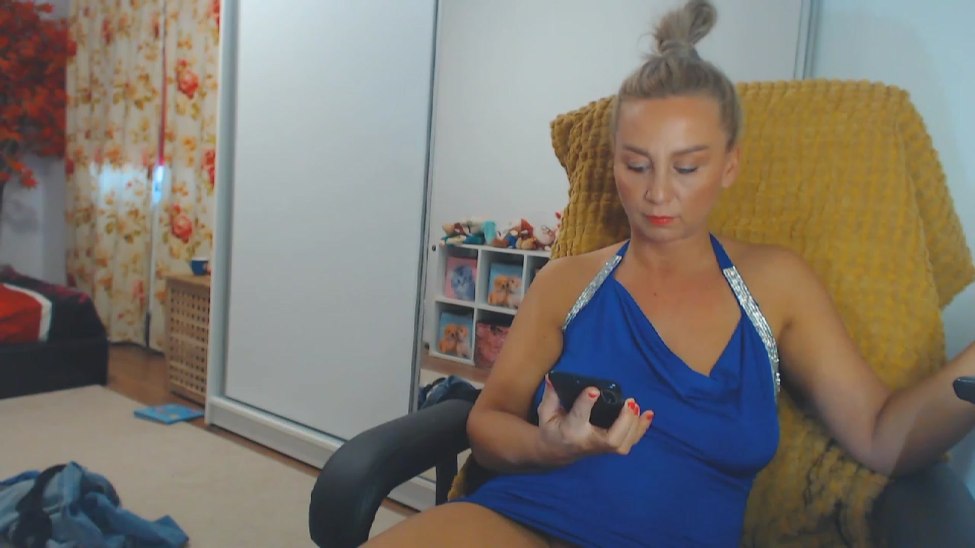 Gallery image thumbnail from Merlyn4u's myfreecams stream on, 10/10/2023, 12:58 image 10 of 20