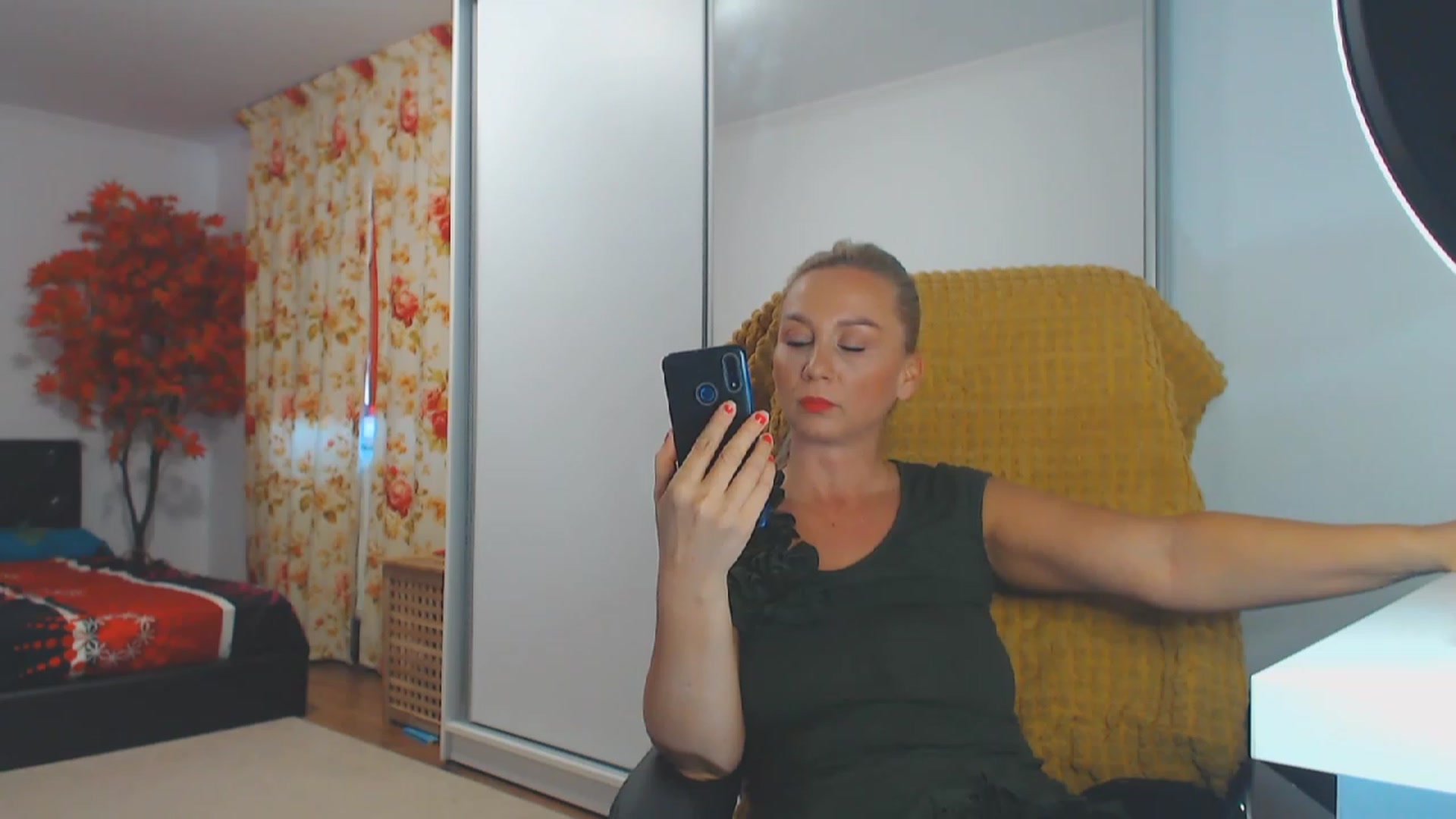 Gallery image thumbnail from Merlyn4u's myfreecams stream on, 10/11/2023, 11:49 image 1 of 20