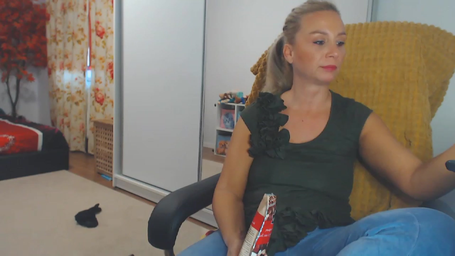 Gallery image thumbnail from Merlyn4u's myfreecams stream on, 10/11/2023, 13:17 image 3 of 20