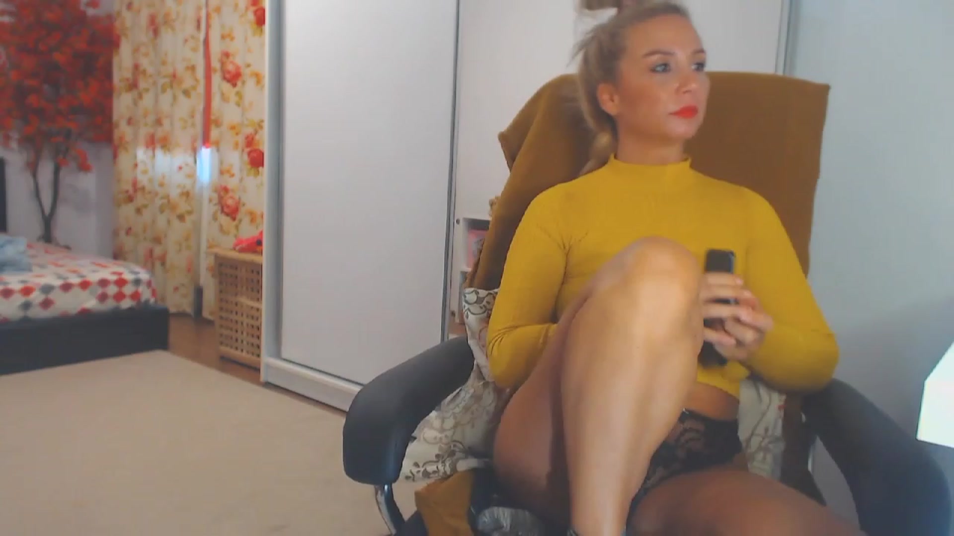 Gallery image thumbnail from Merlyn4u's myfreecams stream on, 10/14/2023, 13:21 image 20 of 20