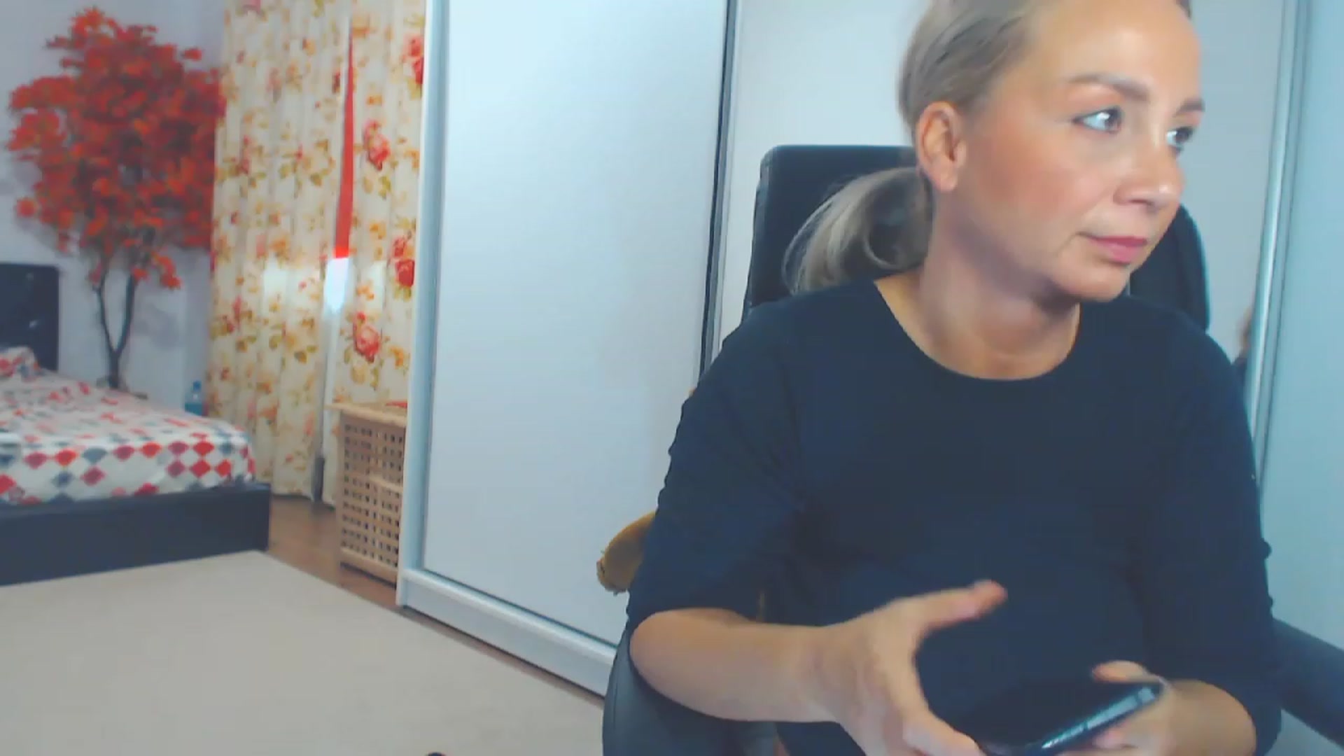 Gallery image thumbnail from Merlyn4u's myfreecams stream on, 10/17/2023, 14:07 image 20 of 20