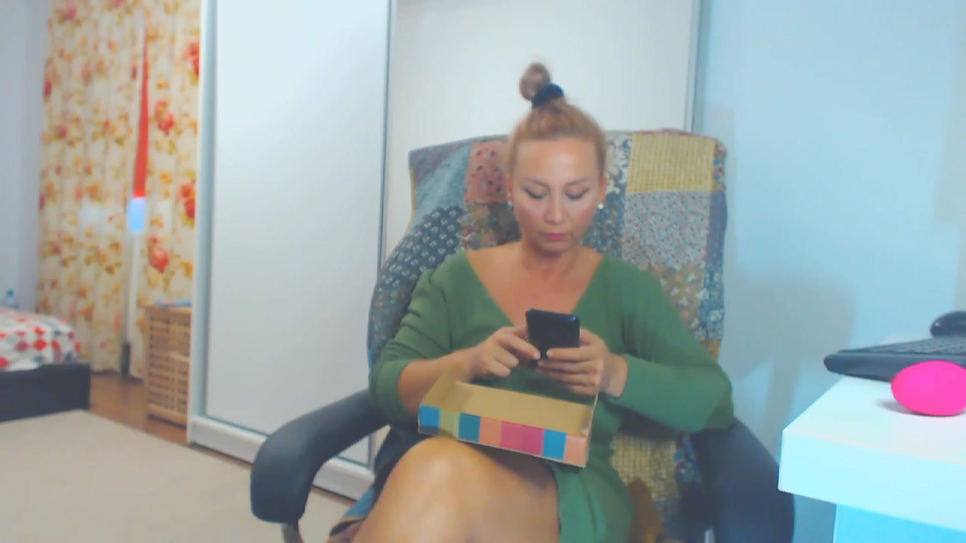 Gallery image thumbnail from Merlyn4u's myfreecams stream on, 10/30/2023, 14:35 image 20 of 20