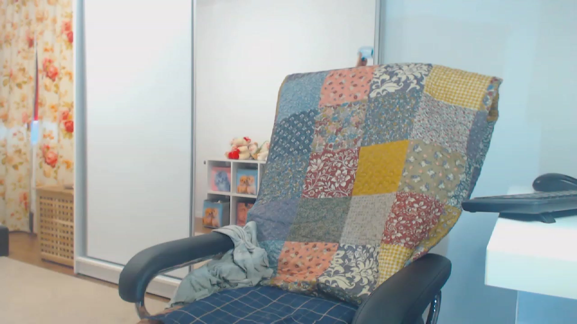 Gallery image thumbnail from Merlyn4u's myfreecams stream on, 11/05/2023, 13:25 image 14 of 20