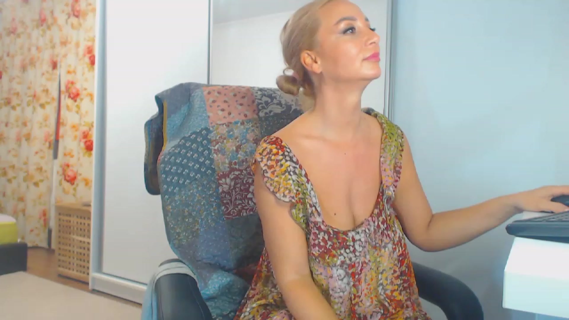 Gallery image thumbnail from Merlyn4u's myfreecams stream on, 11/05/2023, 15:41 image 17 of 20